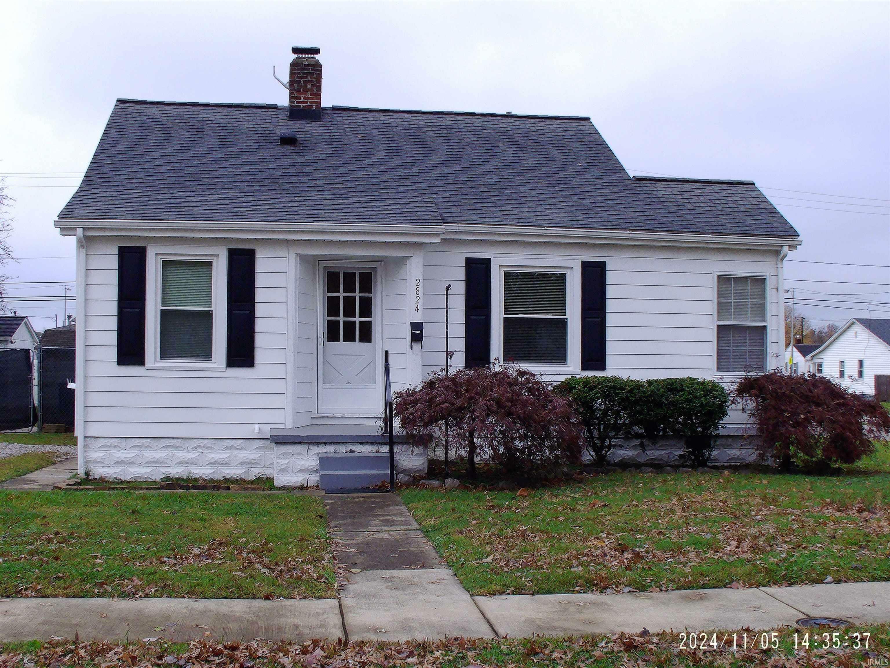 Property Photo:  2824 Oakley Street  IN 47710 