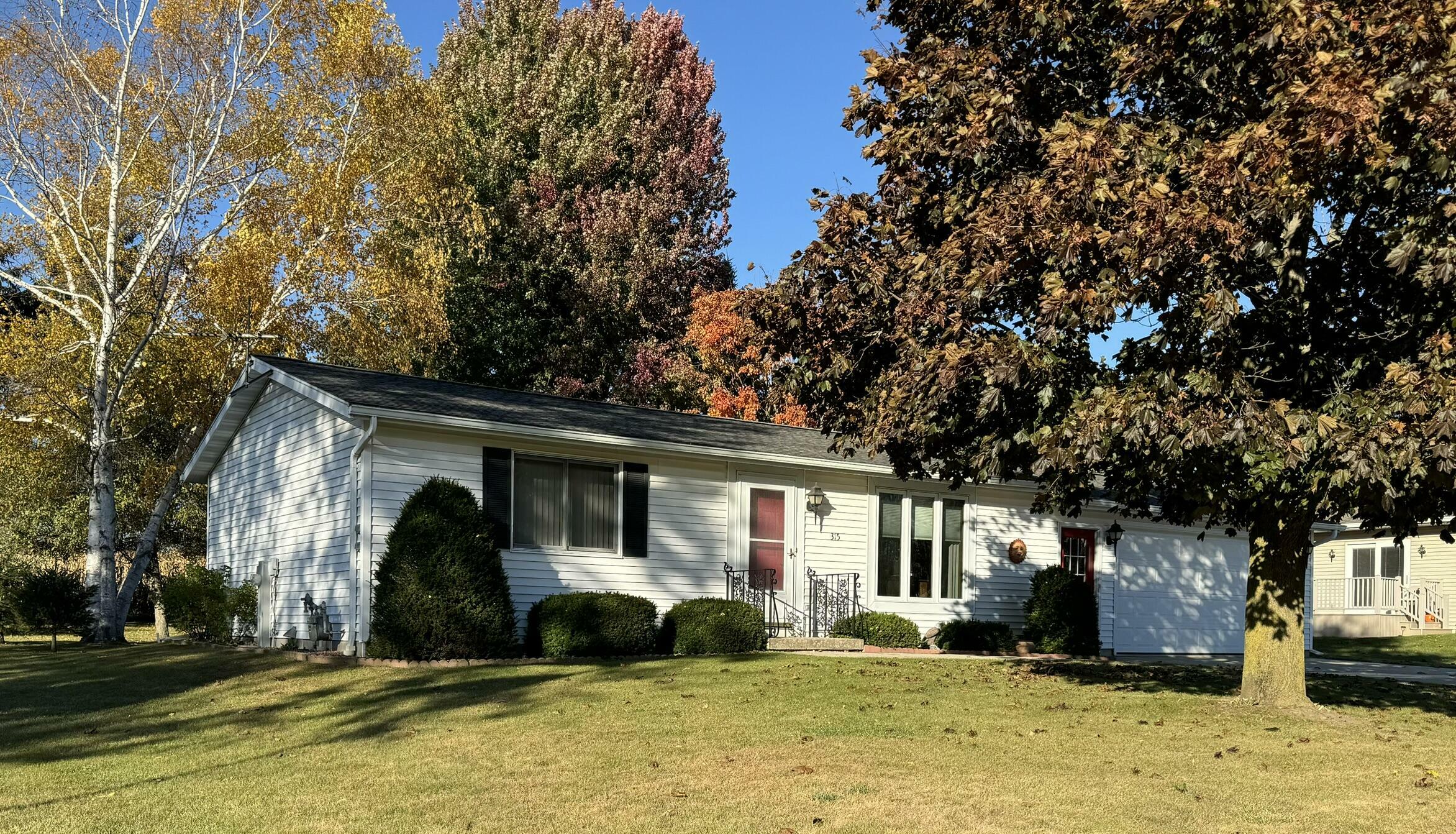 Property Photo:  315 E Samz Rd  WI 54228 