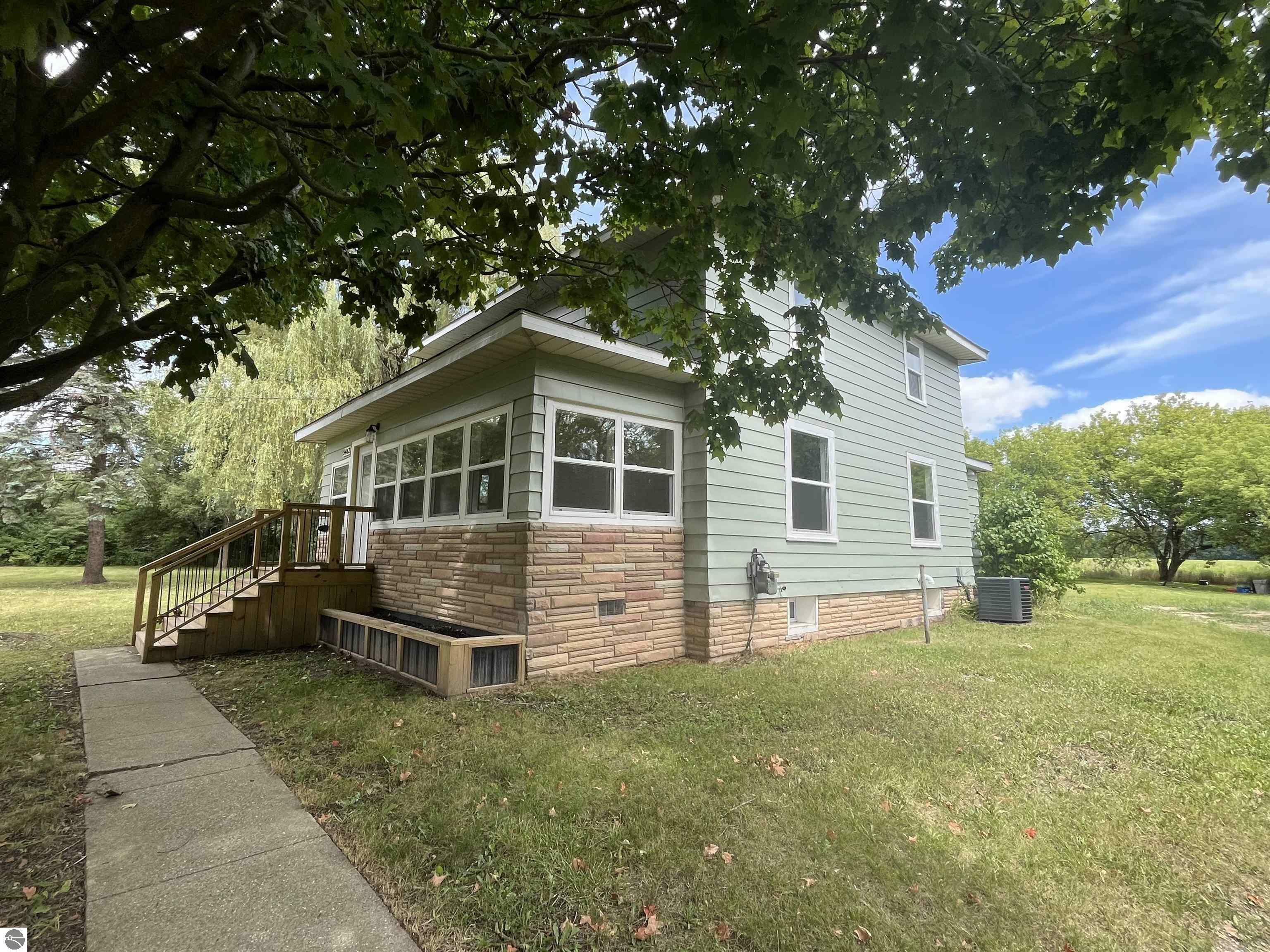 Property Photo:  5462 N Mission Road  MI 48878 