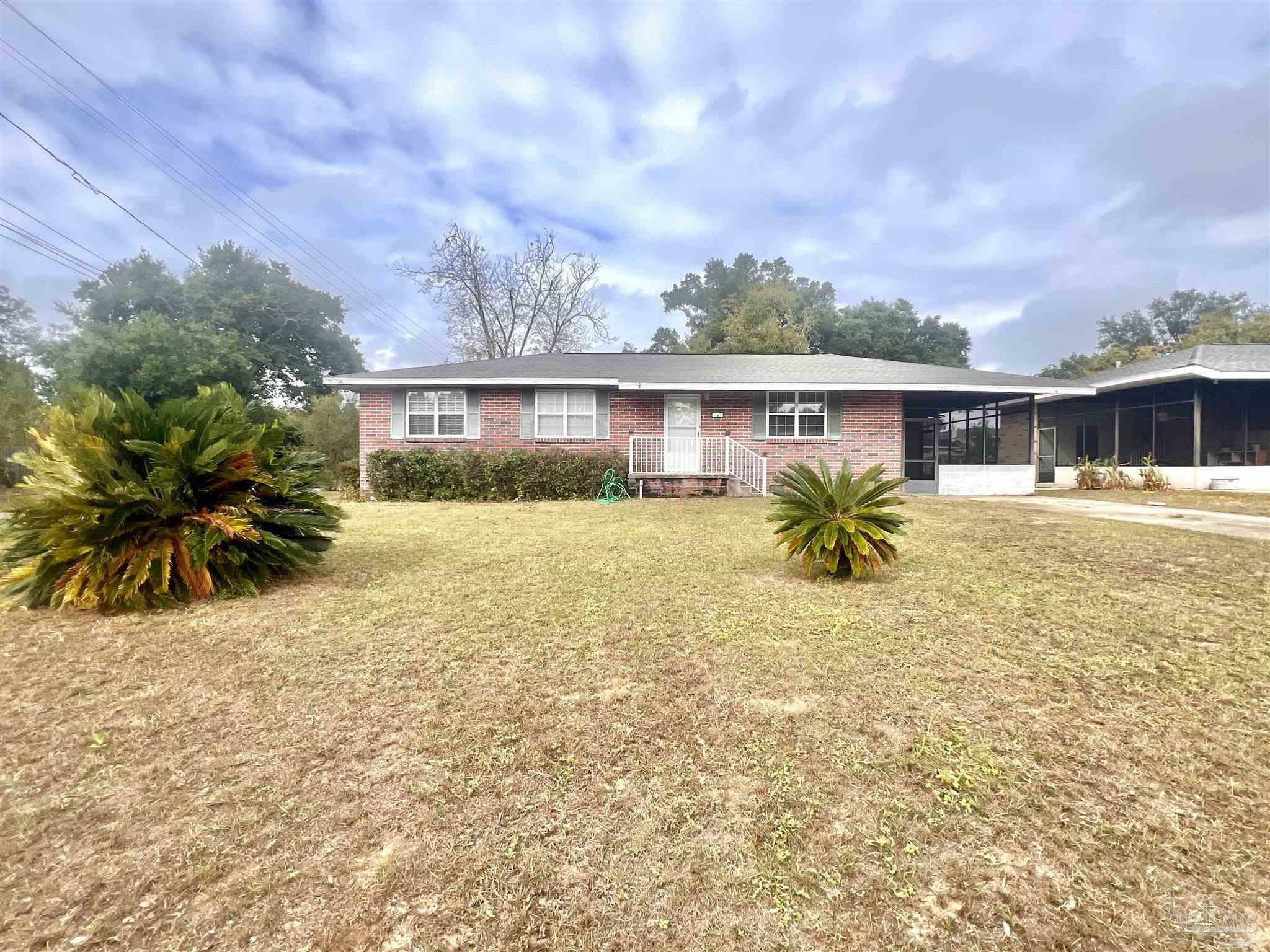 3200 E Avery St  Pensacola FL 32503 photo