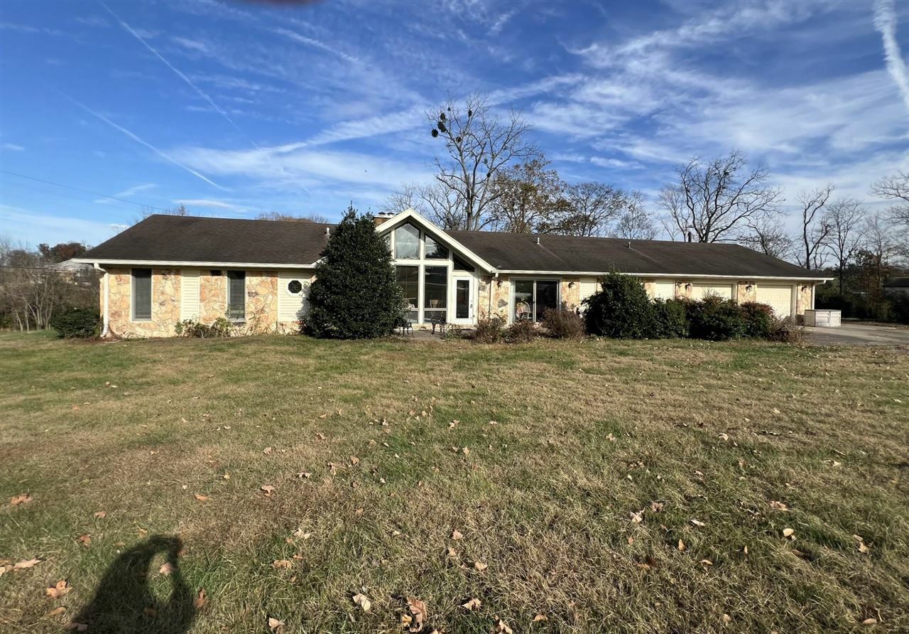 Property Photo:  1883 Southfork Road  KY 42141 