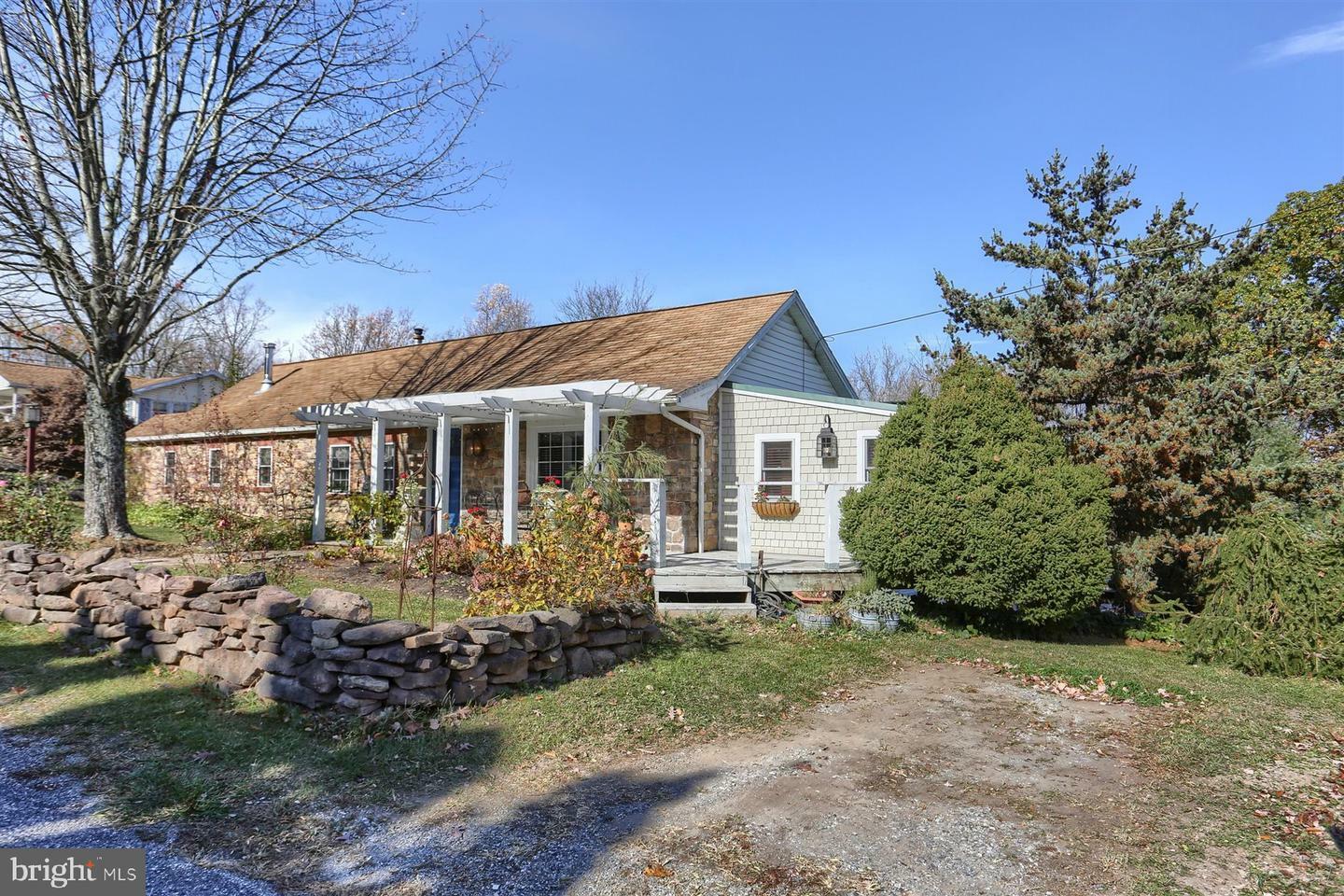 Property Photo:  2015 Potts Hill Road  PA 17319 