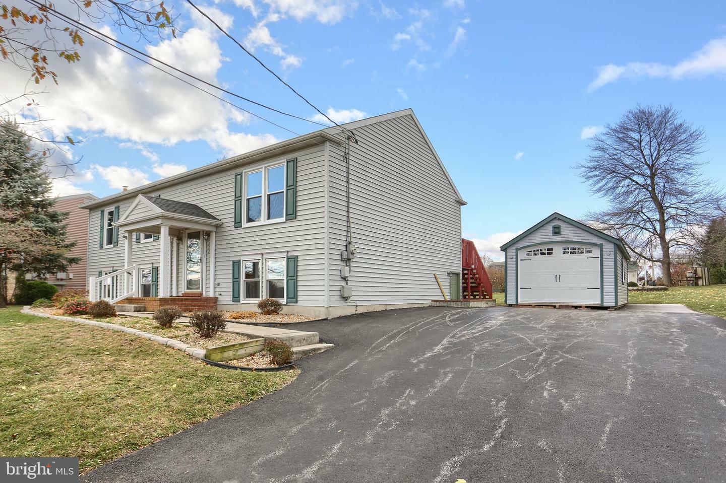 Property Photo:  777 S Humer Street  PA 17025 