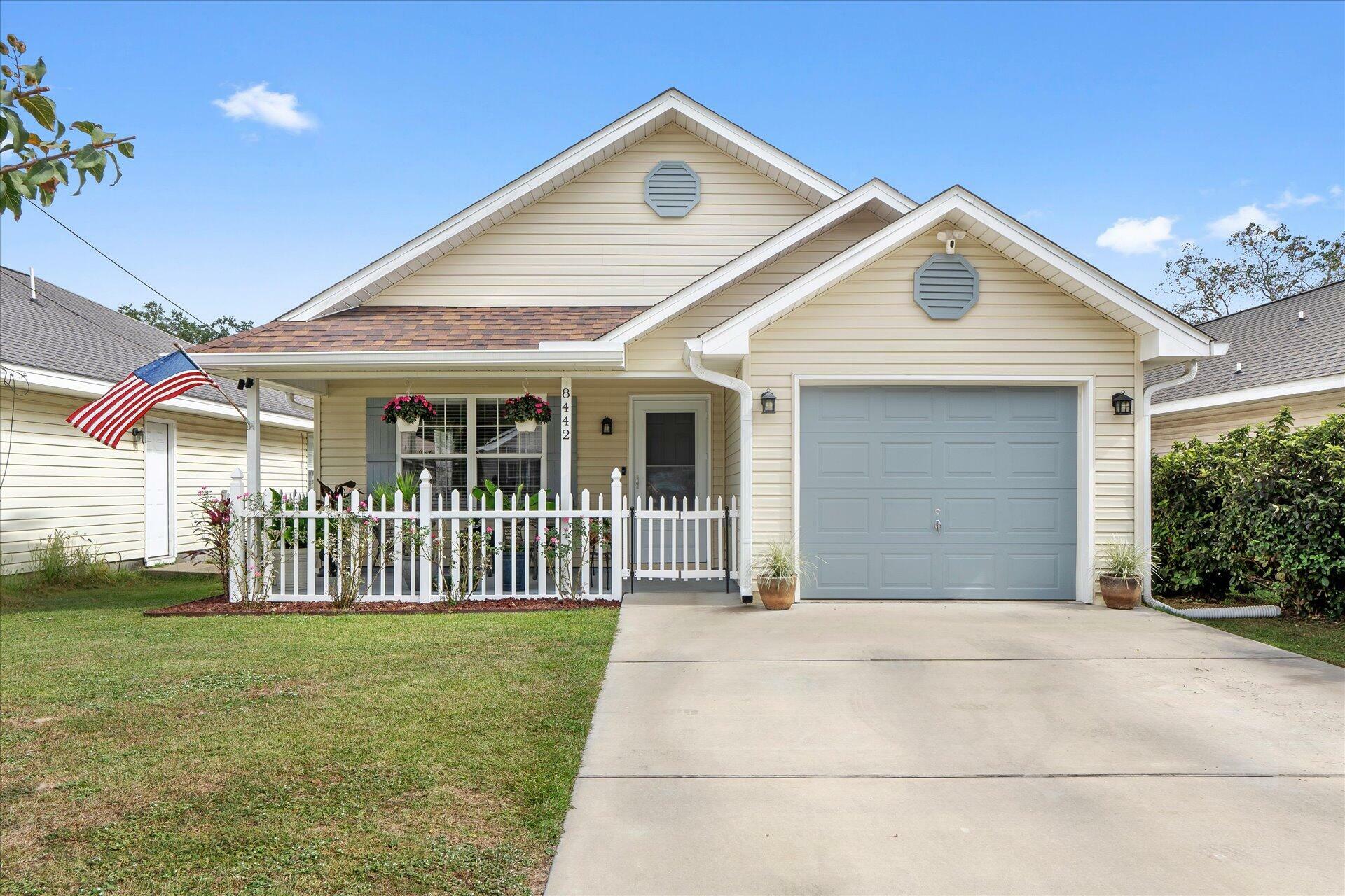 Property Photo:  8442 Jarmen Lane  FL 32534 