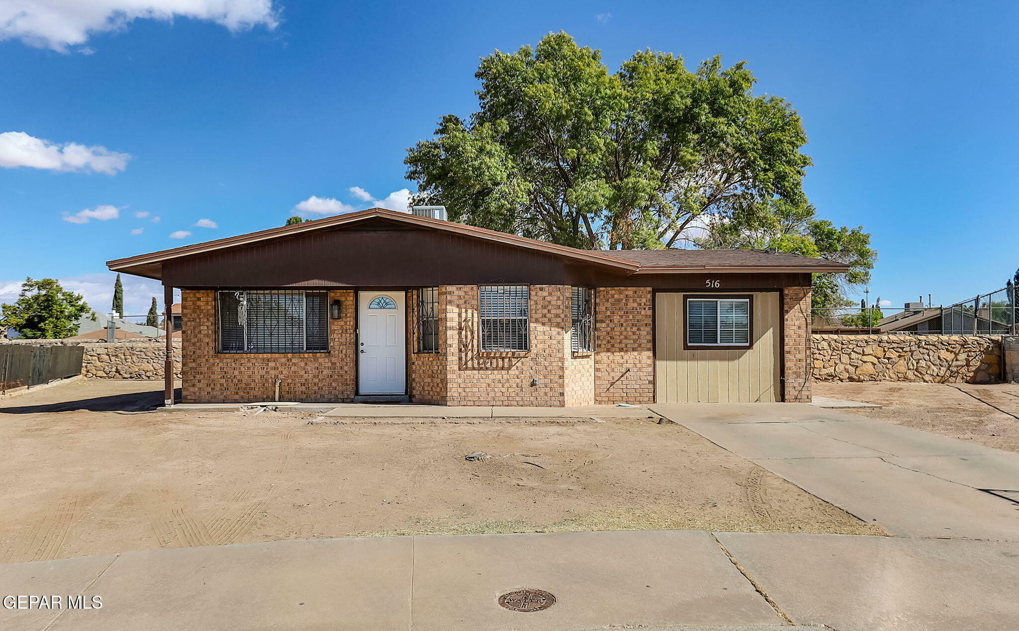 Property Photo:  516 Ural Way  TX 79907 