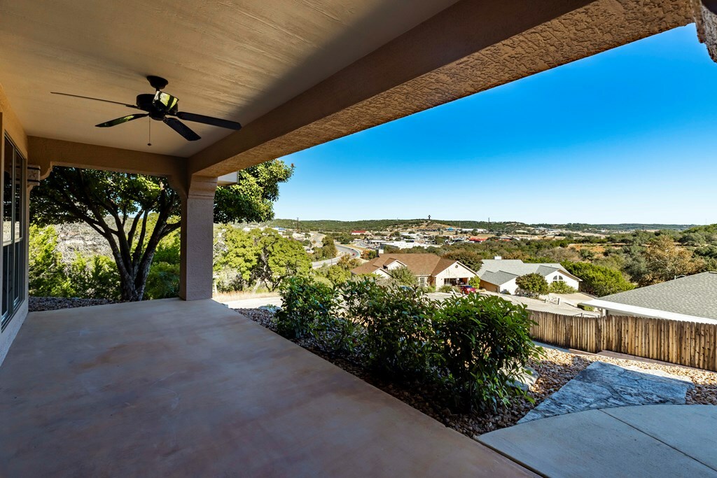 Property Photo:  110 Ridgerock Cove  TX 78028 