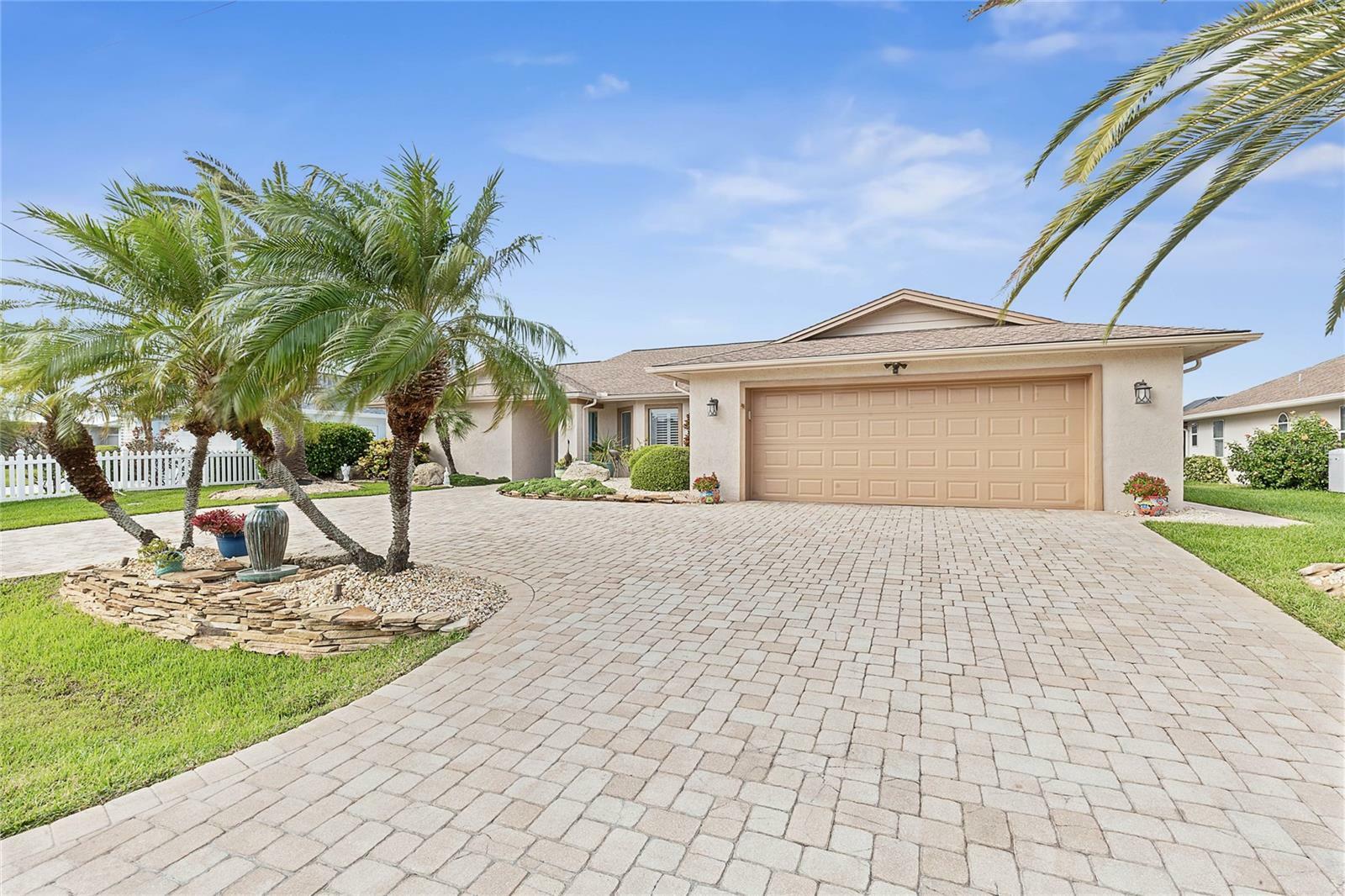 Property Photo:  45 Cottonwood Court  FL 32137 