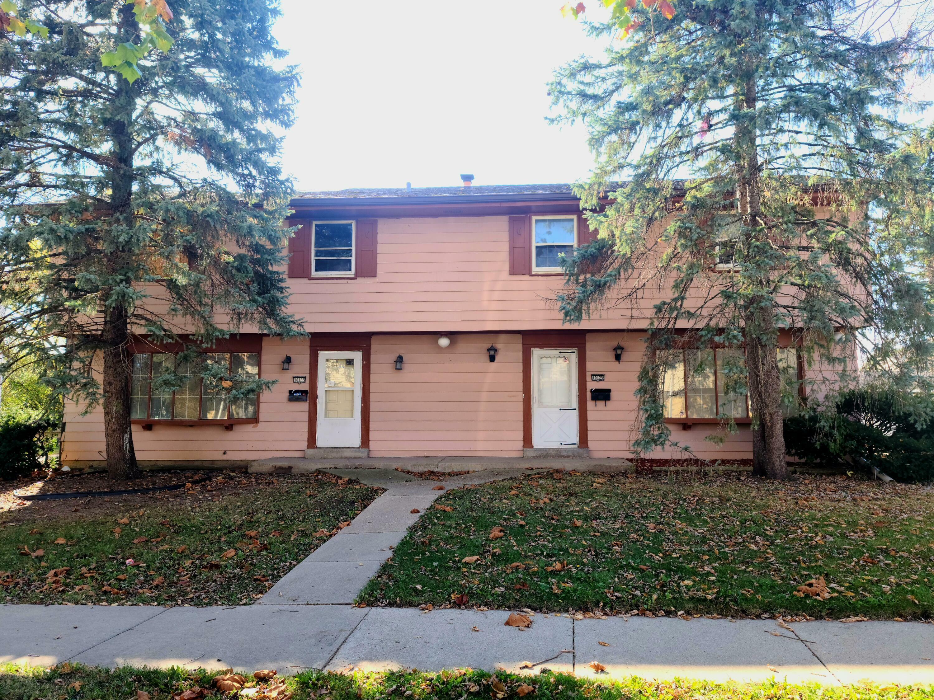 Property Photo: 10123 W Kiehnau Ave 10123-10125 WI 53224