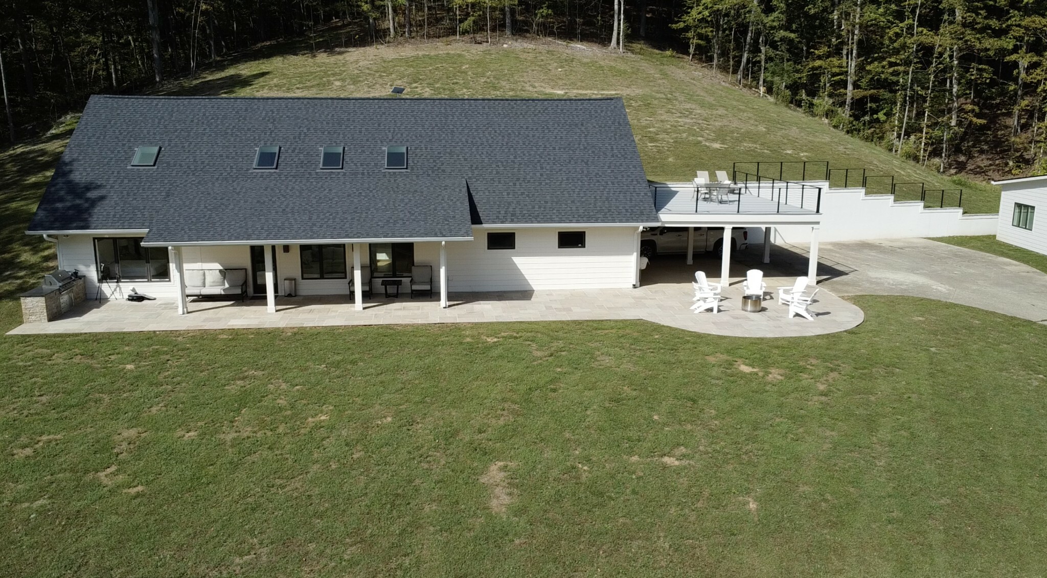 Property Photo:  5204 Drury Ln  TN 37064 