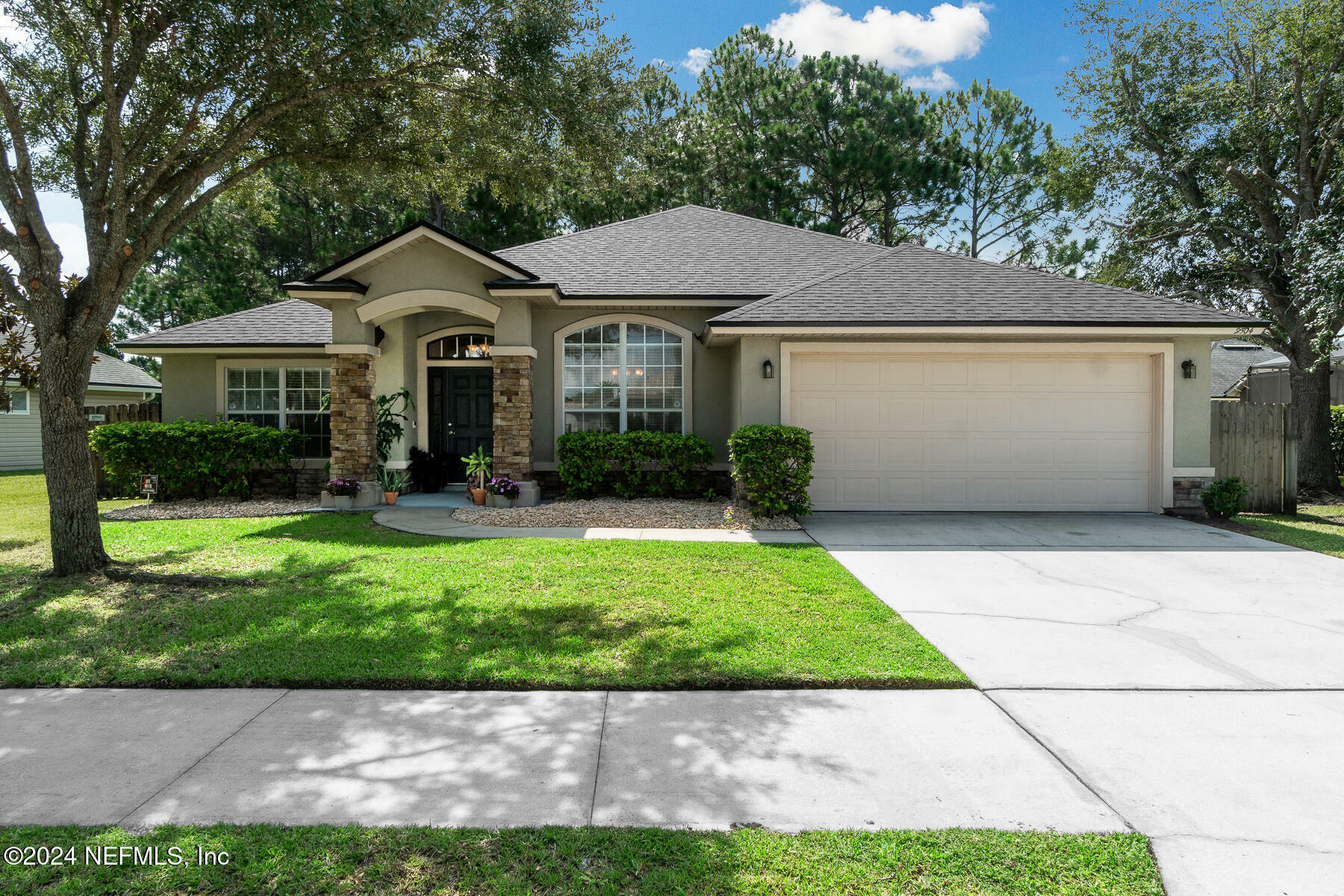 Property Photo:  9504 Adelaide Drive  FL 32244 