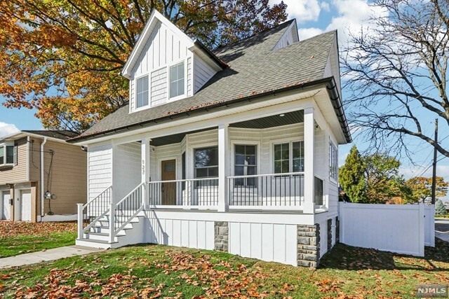 Property Photo:  127 Oak Grove Avenue  NJ 07604 