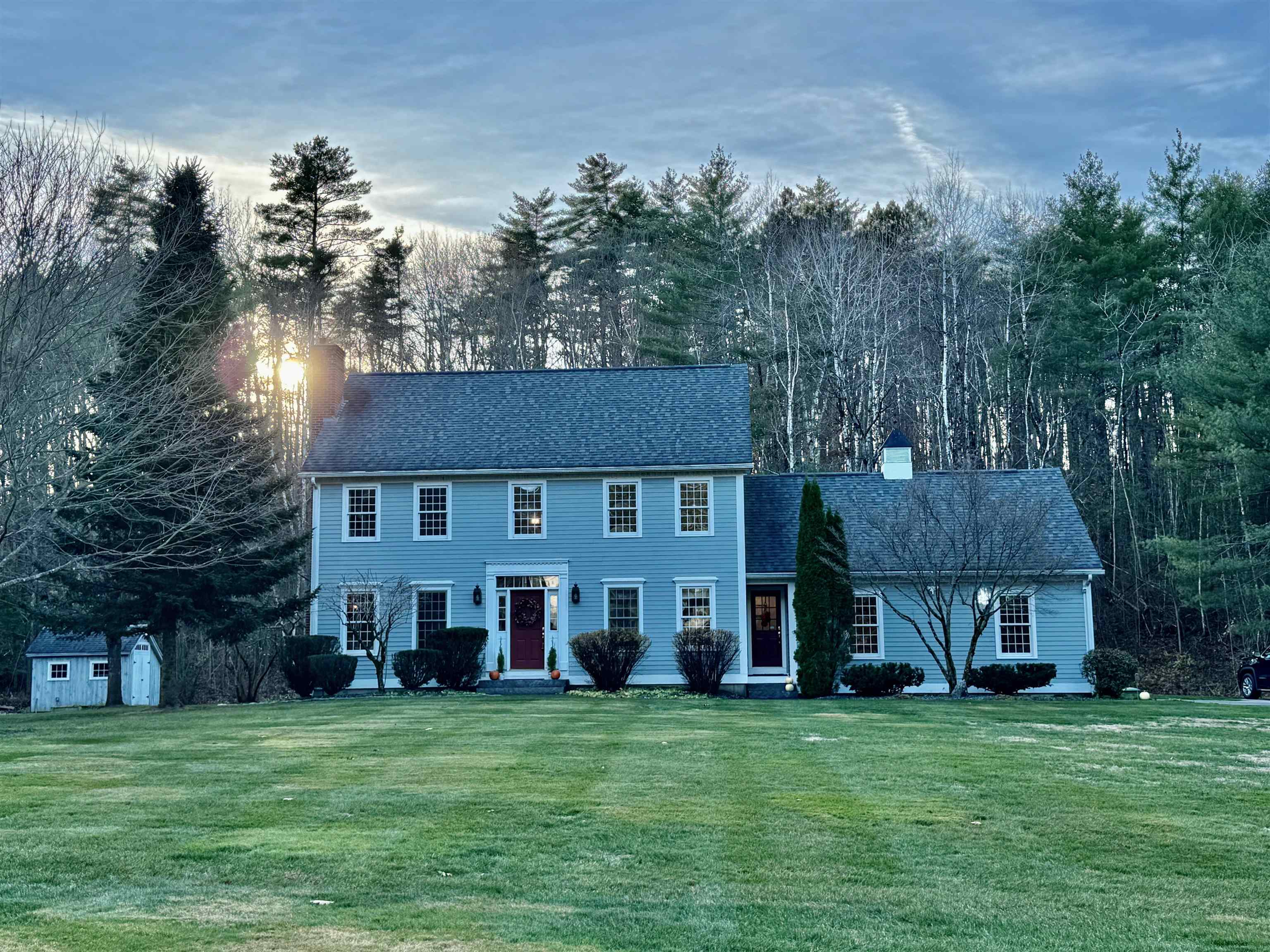 Property Photo:  44 Millstone Drive  NH 03301 