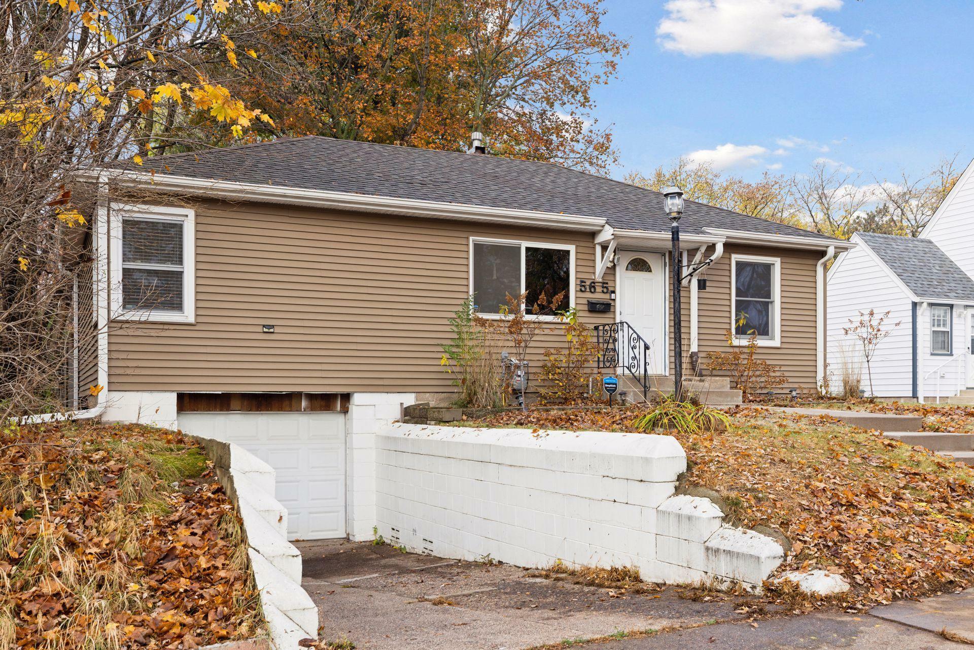 Property Photo:  565 Hazel Street N  MN 55119 