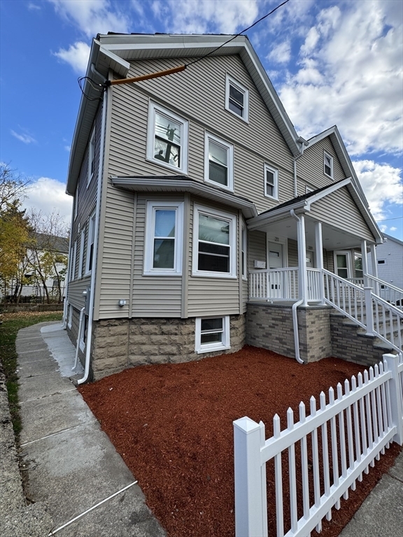 Property Photo:  209 Summer St. 209  MA 02472 