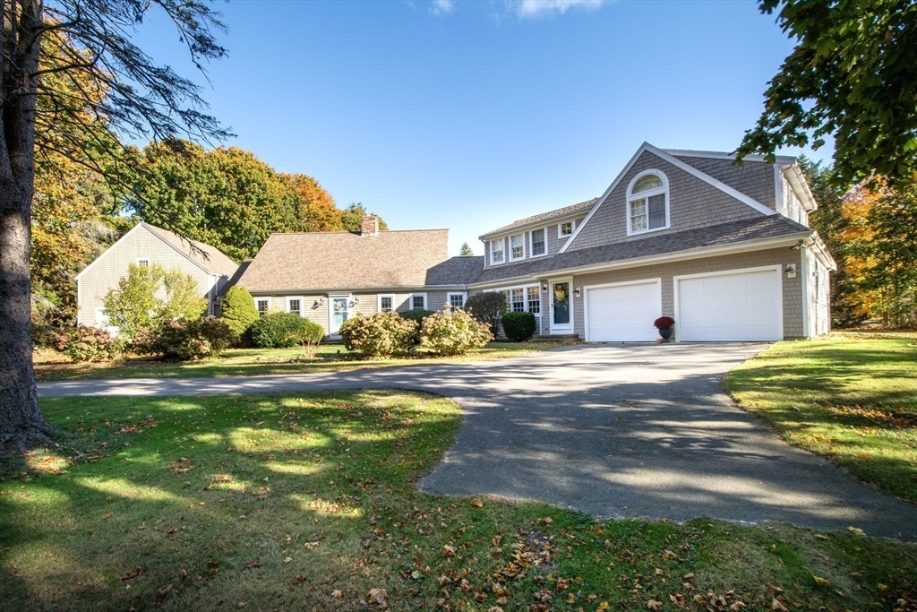 Property Photo:  613 Route 6A  MA 02537 