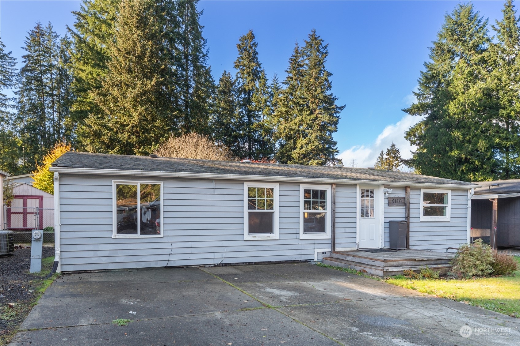 Property Photo:  9110 Steele Creek Loop NE  WA 98311 