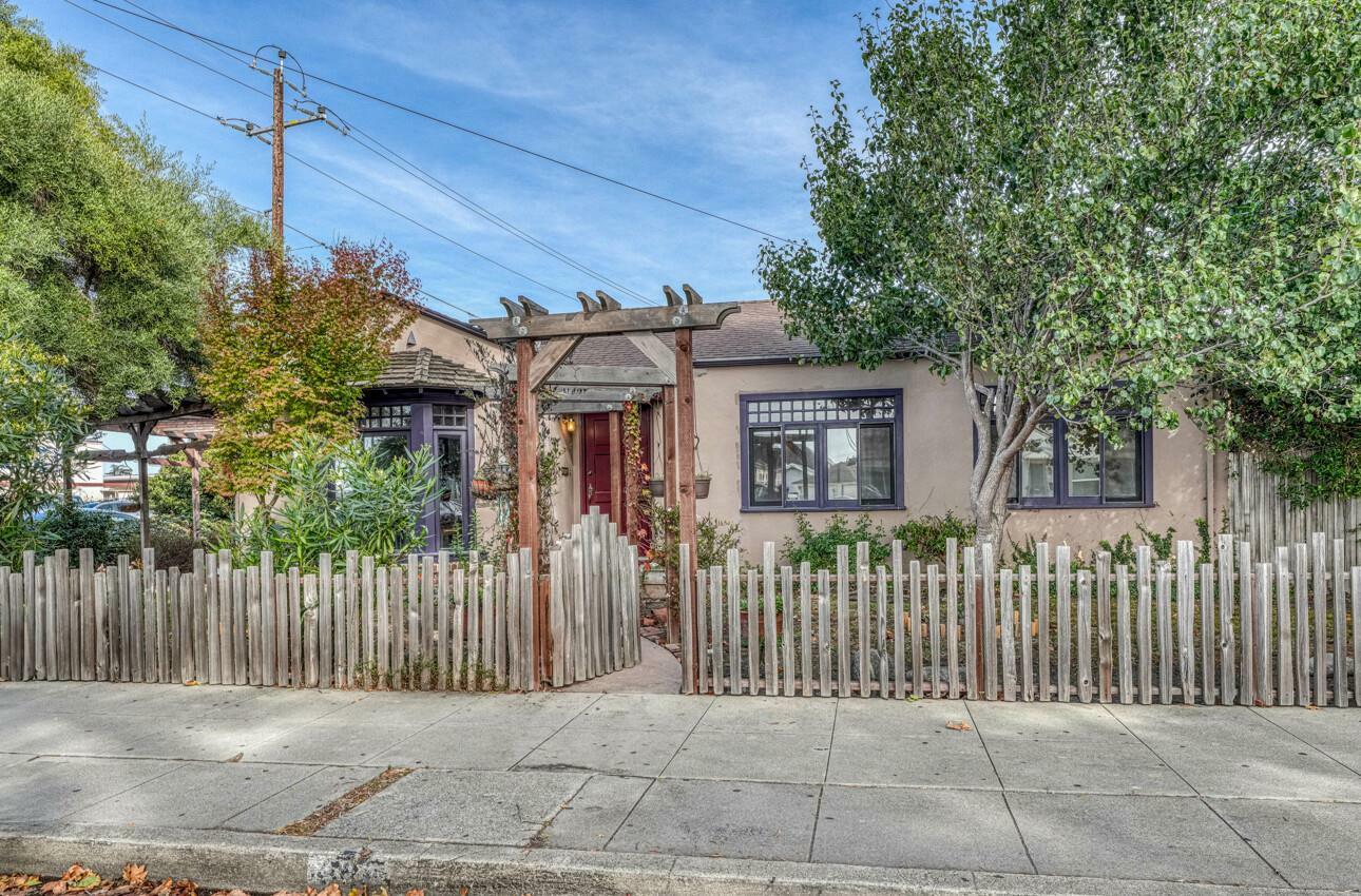 Property Photo:  338 Geil Street  CA 93901 