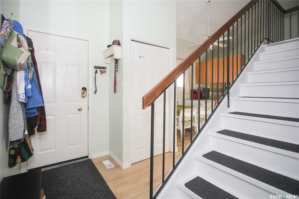 Property Photo:  331 Pendygrasse Road 2  SK S7M 4R3 