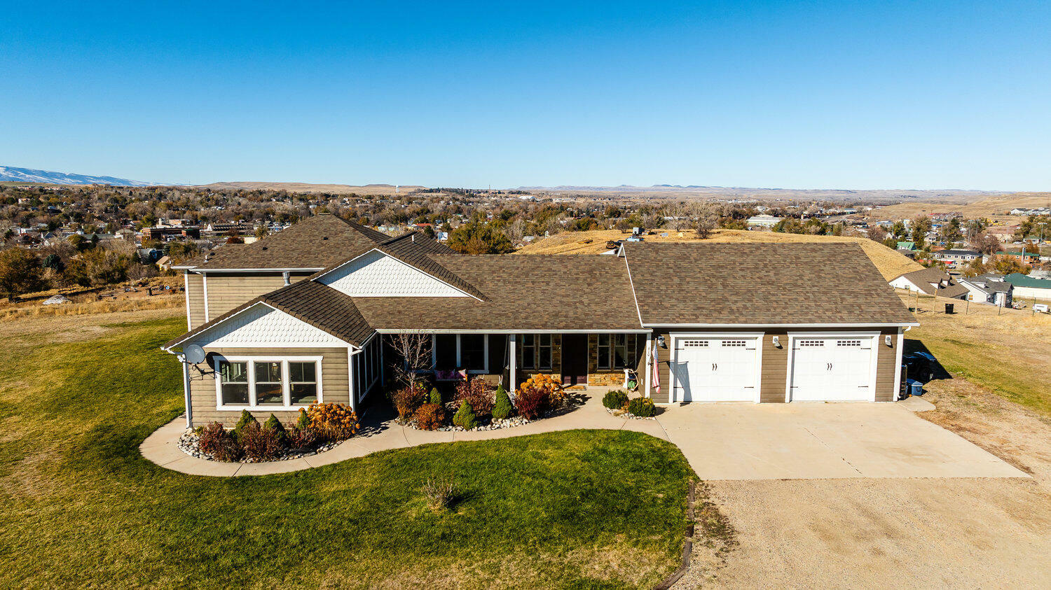 Property Photo:  610 Lincoln Drive  WY 82801 