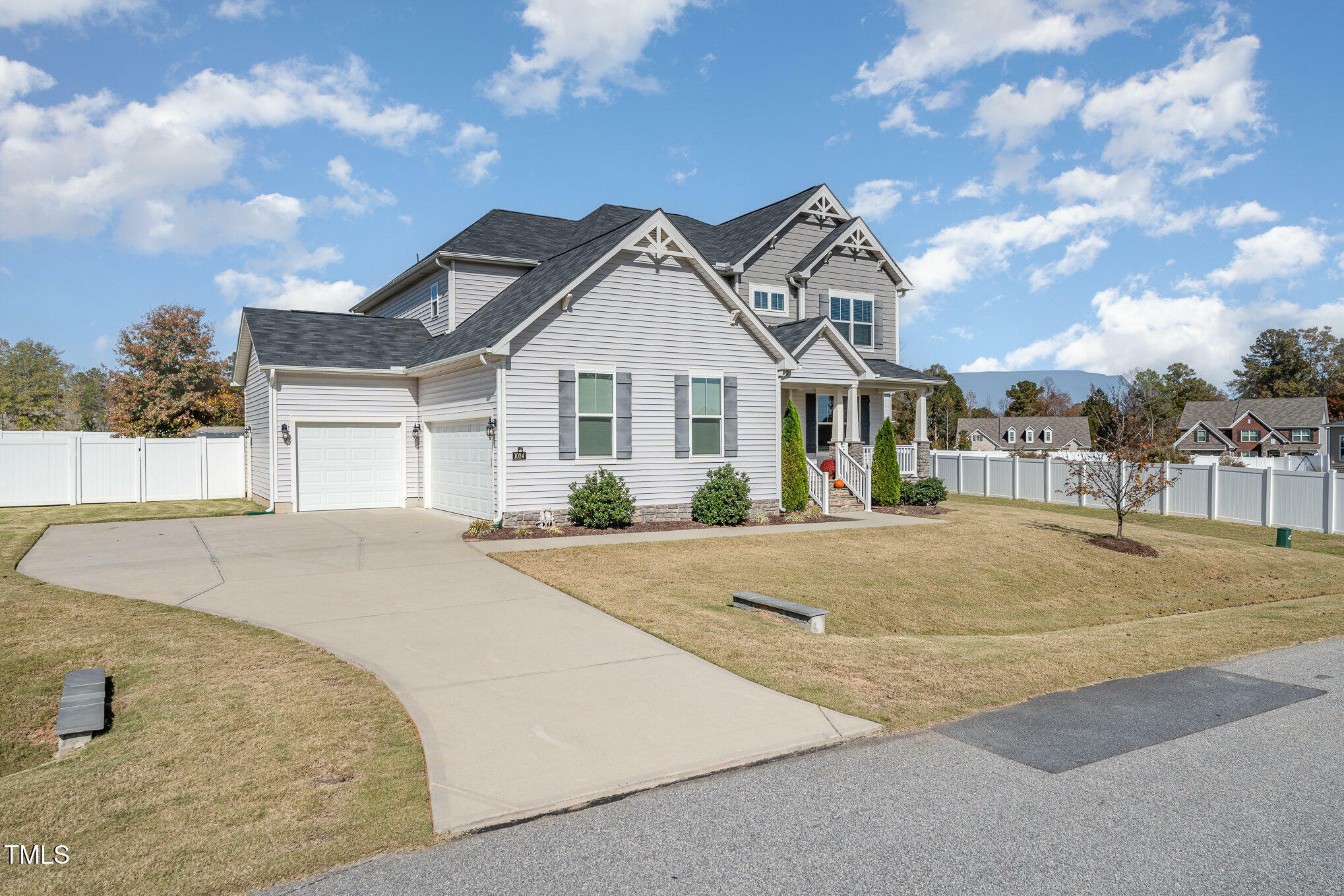 Property Photo: 1024 Jarrett Bay Road NC 27592