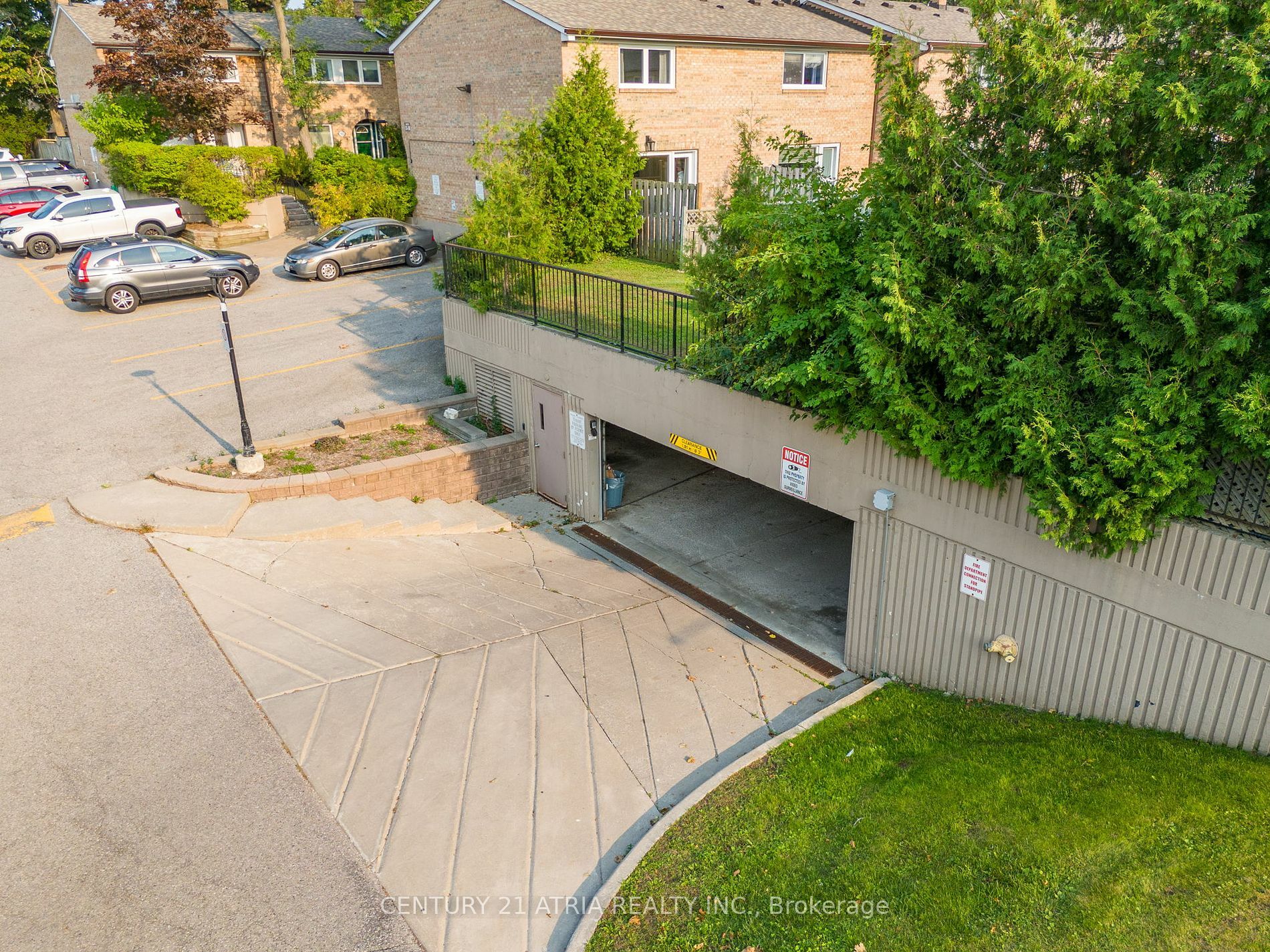 Property Photo:  1 Wootten Way S 45  ON L3P 3H7 