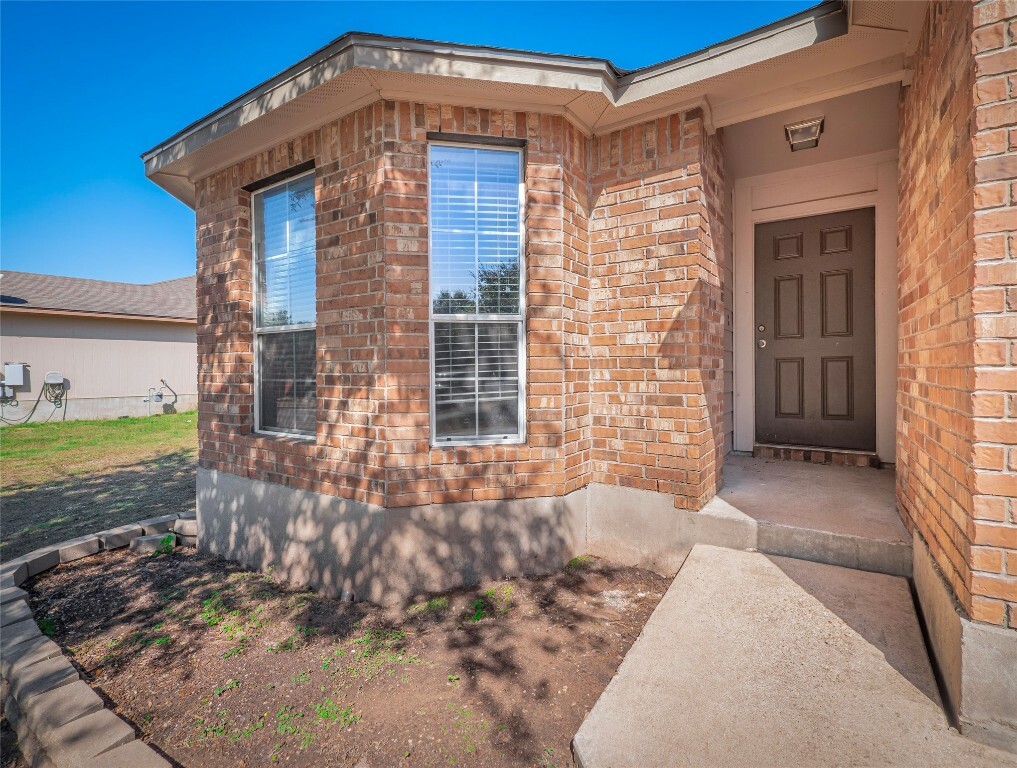 Property Photo:  777 Covent Drive  TX 78640 