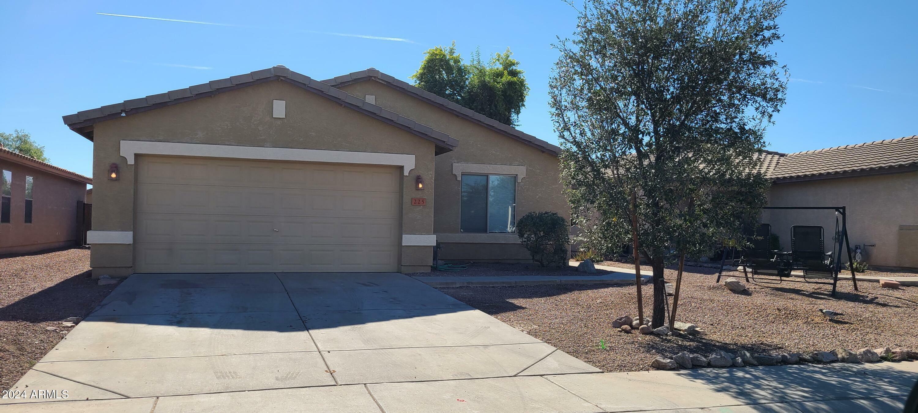 Property Photo:  225 W Santa Gertrudis Trail  AZ 85143 