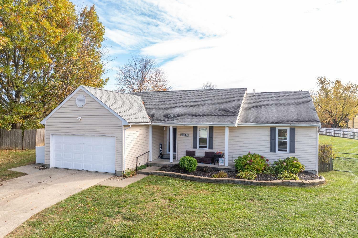 Property Photo: 899 Kenwood Court OH 45050