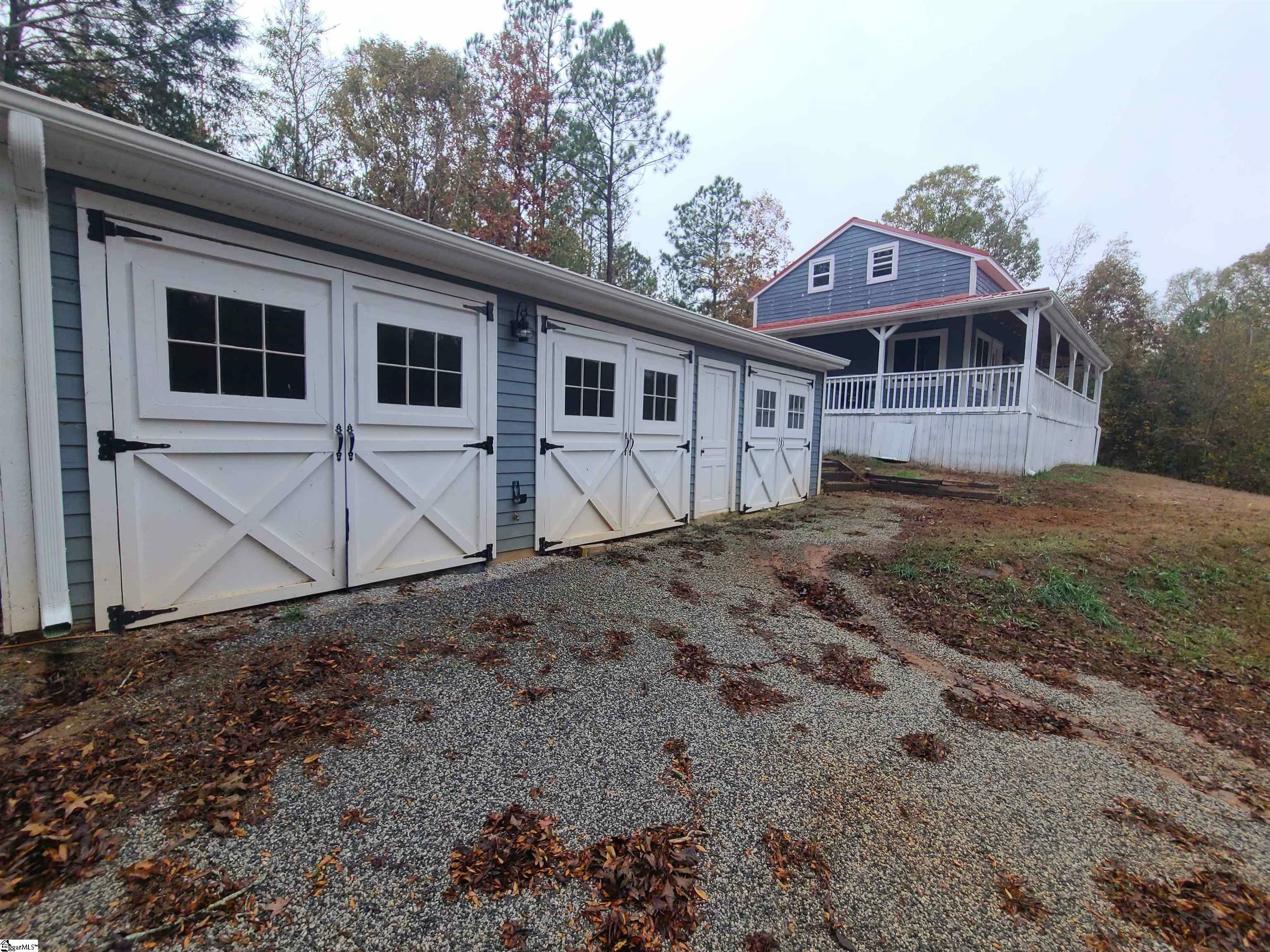 Property Photo:  207 Zig Zag Road  SC 29332 