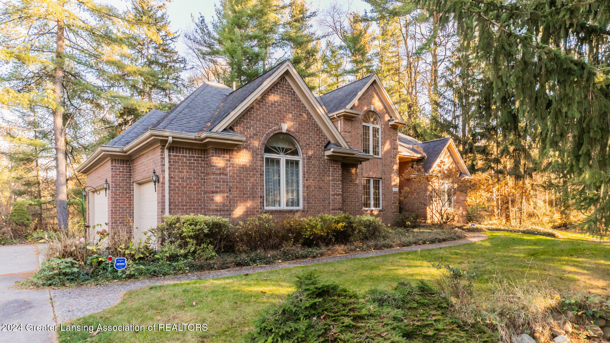 Property Photo:  4710 Wellington Drive  MI 48864 