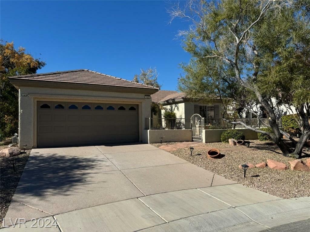 Property Photo:  1605 Carlisle Corner Court  NV 89052 