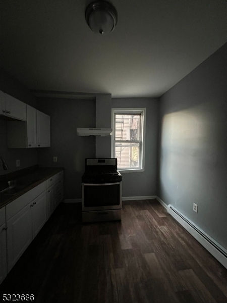 Property Photo:  95 1st St 2  NJ 07206 