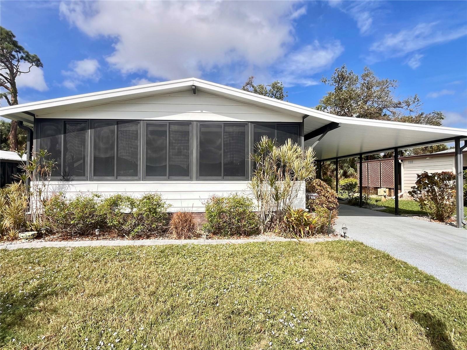 Property Photo:  786 Heathercreek Court  FL 34223 