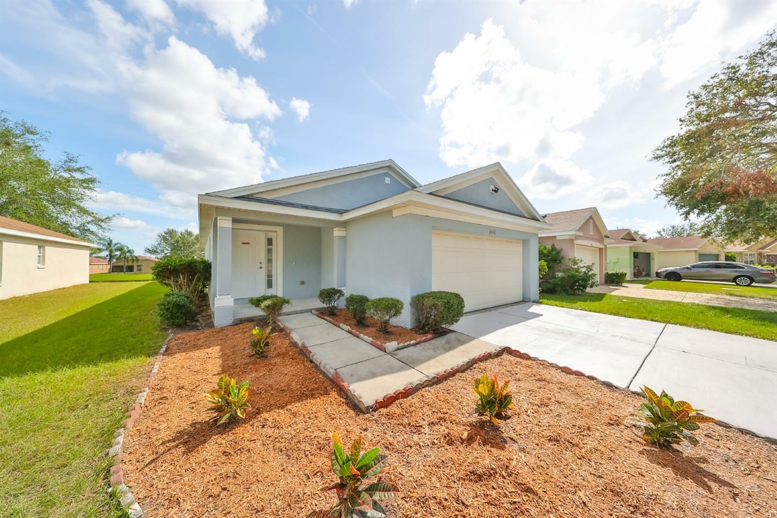 Property Photo:  11316 Palm Island Avenue  FL 33569 