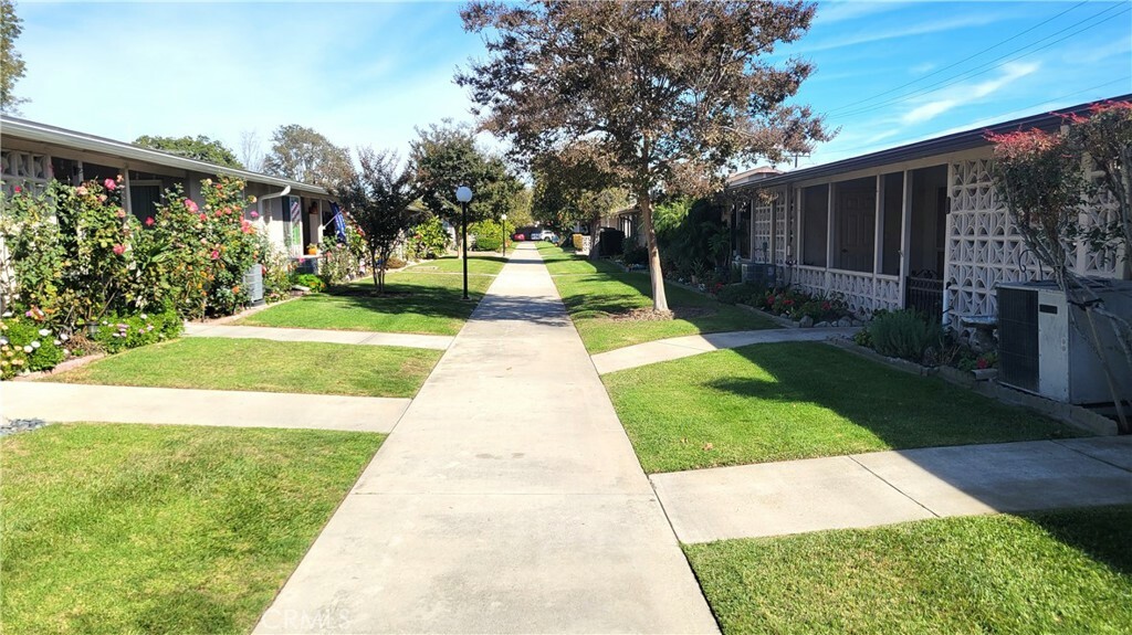 Property Photo:  1641 Interlachen Road M11 263-I  CA 90740 