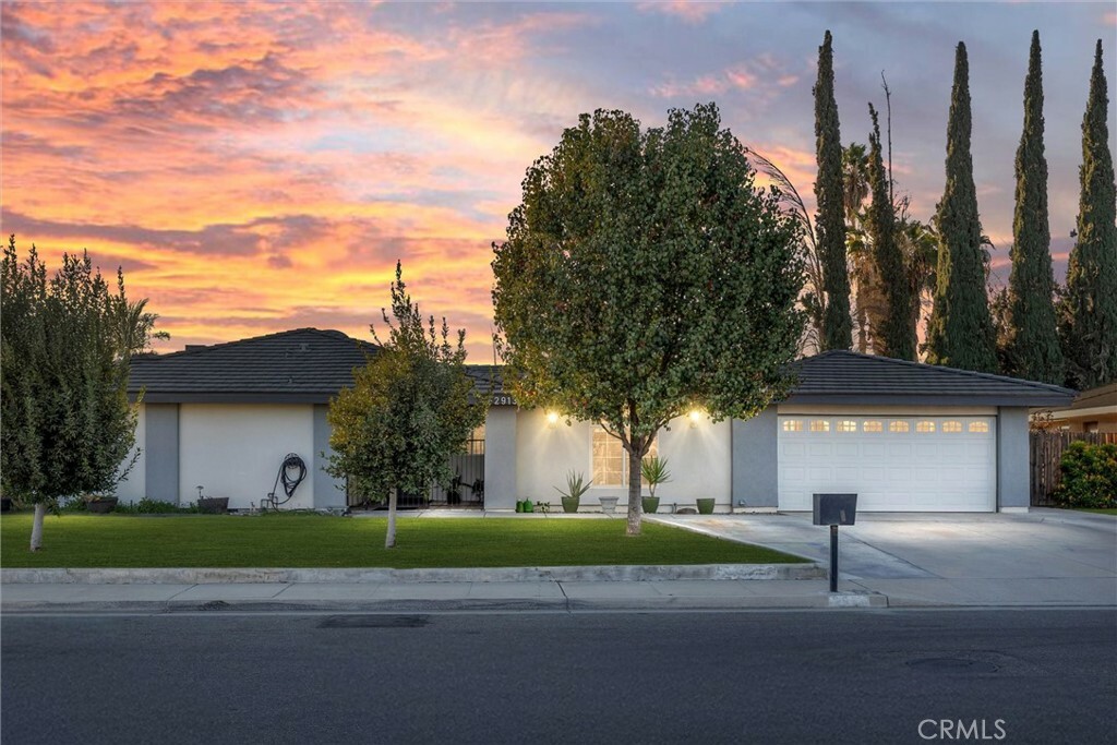 Property Photo:  2913 Actis Road  CA 93309 