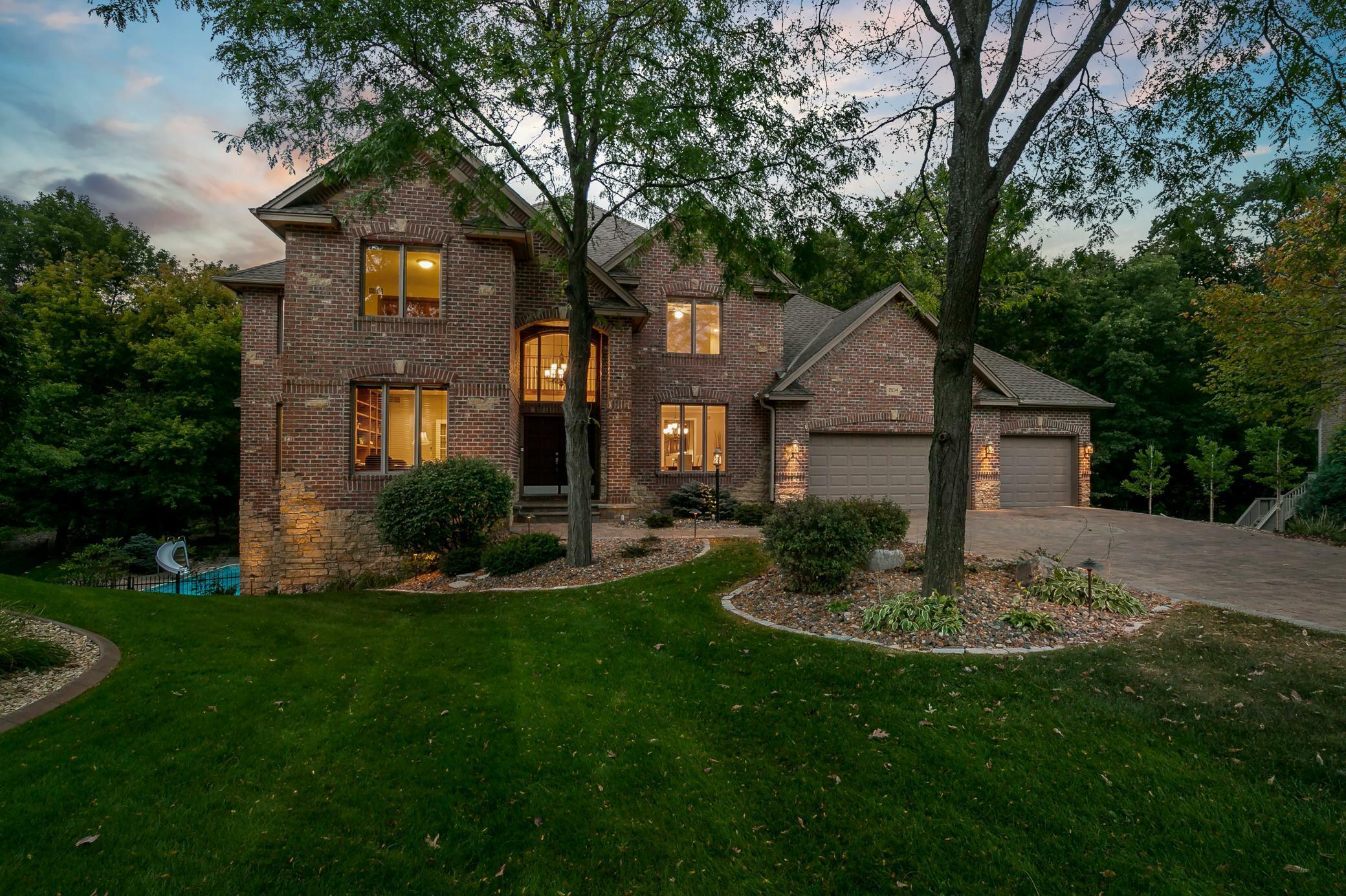 Property Photo:  1504 Summit Oaks Court  MN 55337 