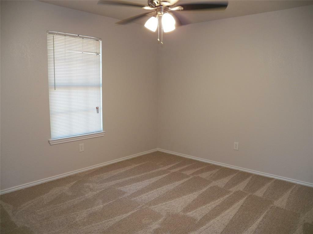 Property Photo:  3833 Horizon Drive  TX 76021 