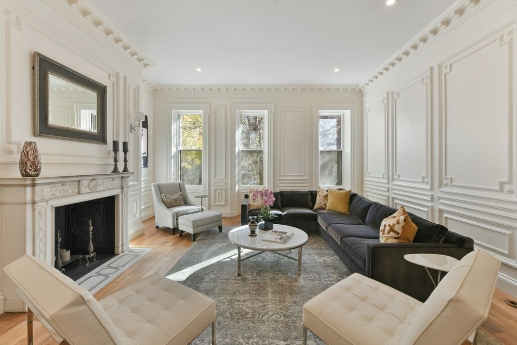 Property Photo:  65 Marlborough Street 1-6  MA 02116