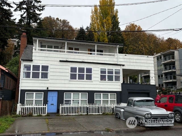 2142 Alki Avenue SW 1-5  Seattle WA 98116 photo