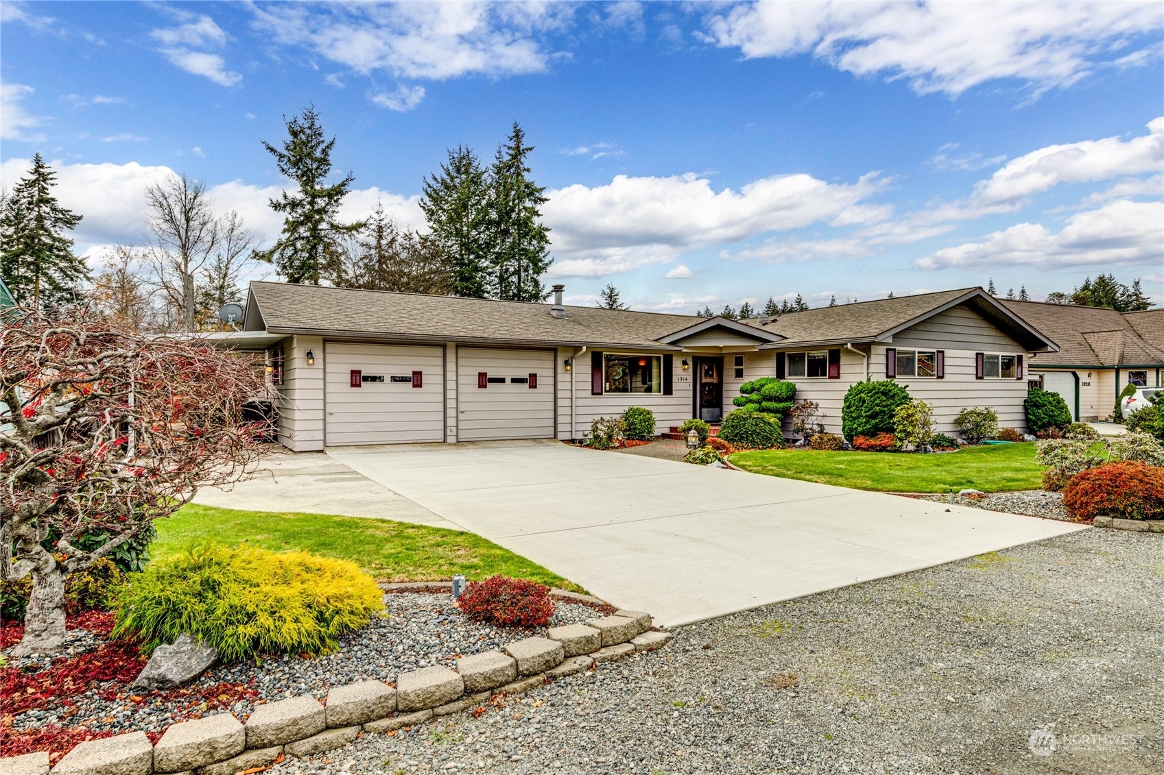 Property Photo:  1914 W Hamilton Way  WA 98363 