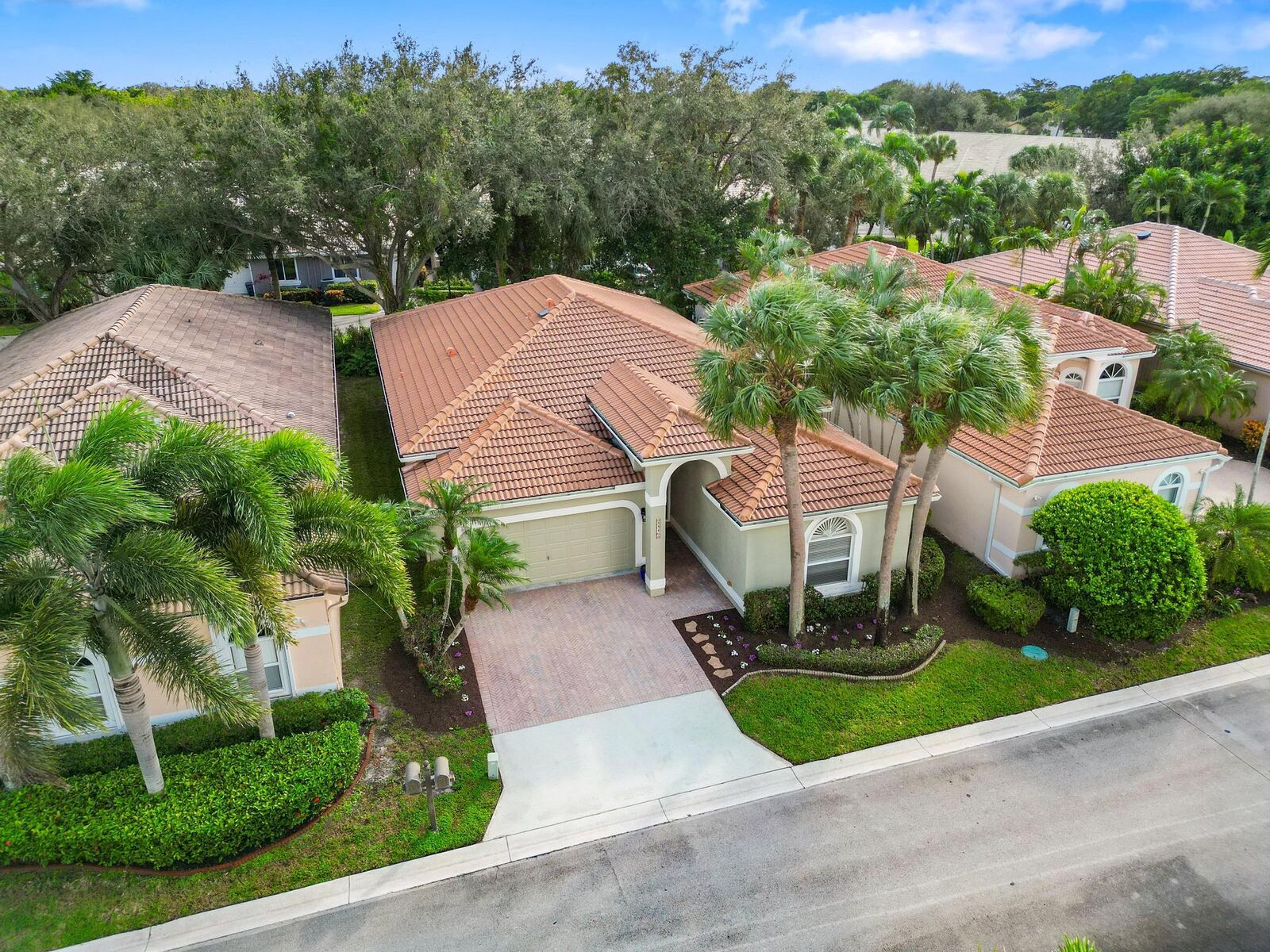 Property Photo: 5346 Vallejo Terrace FL 33484