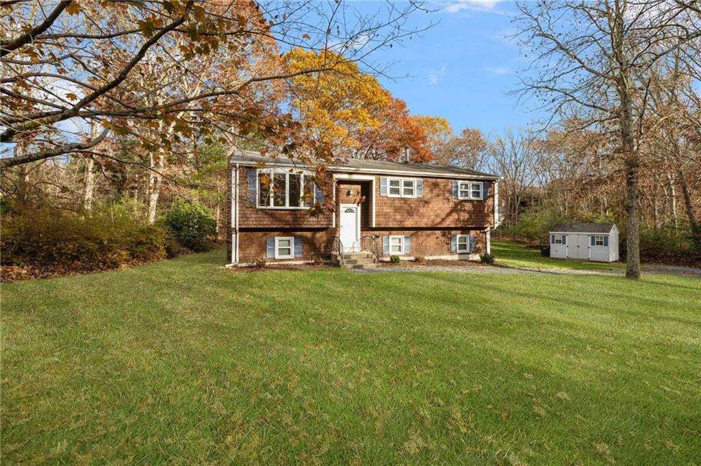 Property Photo:  7 Clearview Drive  RI 02892 