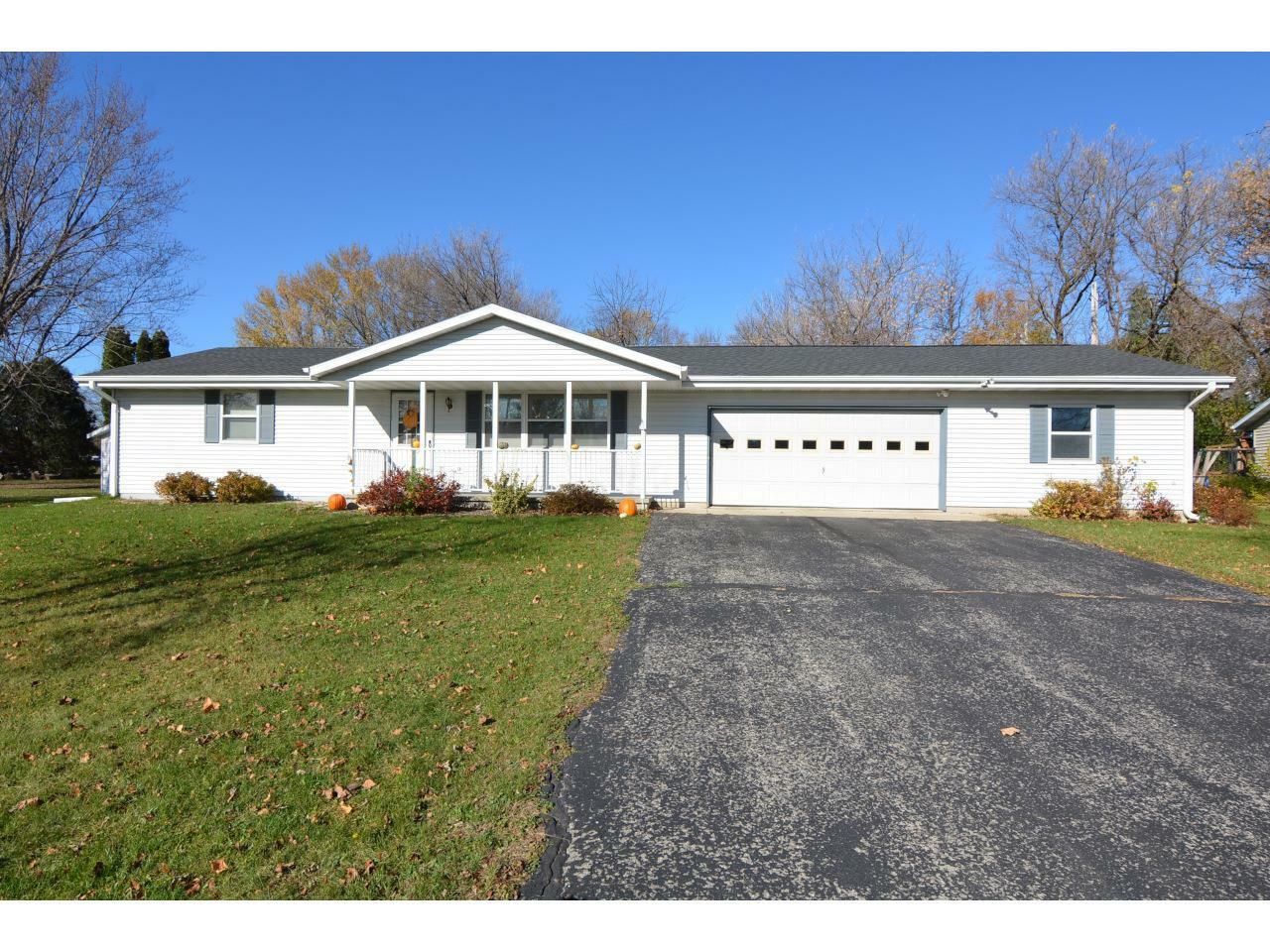 1207 East Cooper Drive  Edgerton WI 53534 photo