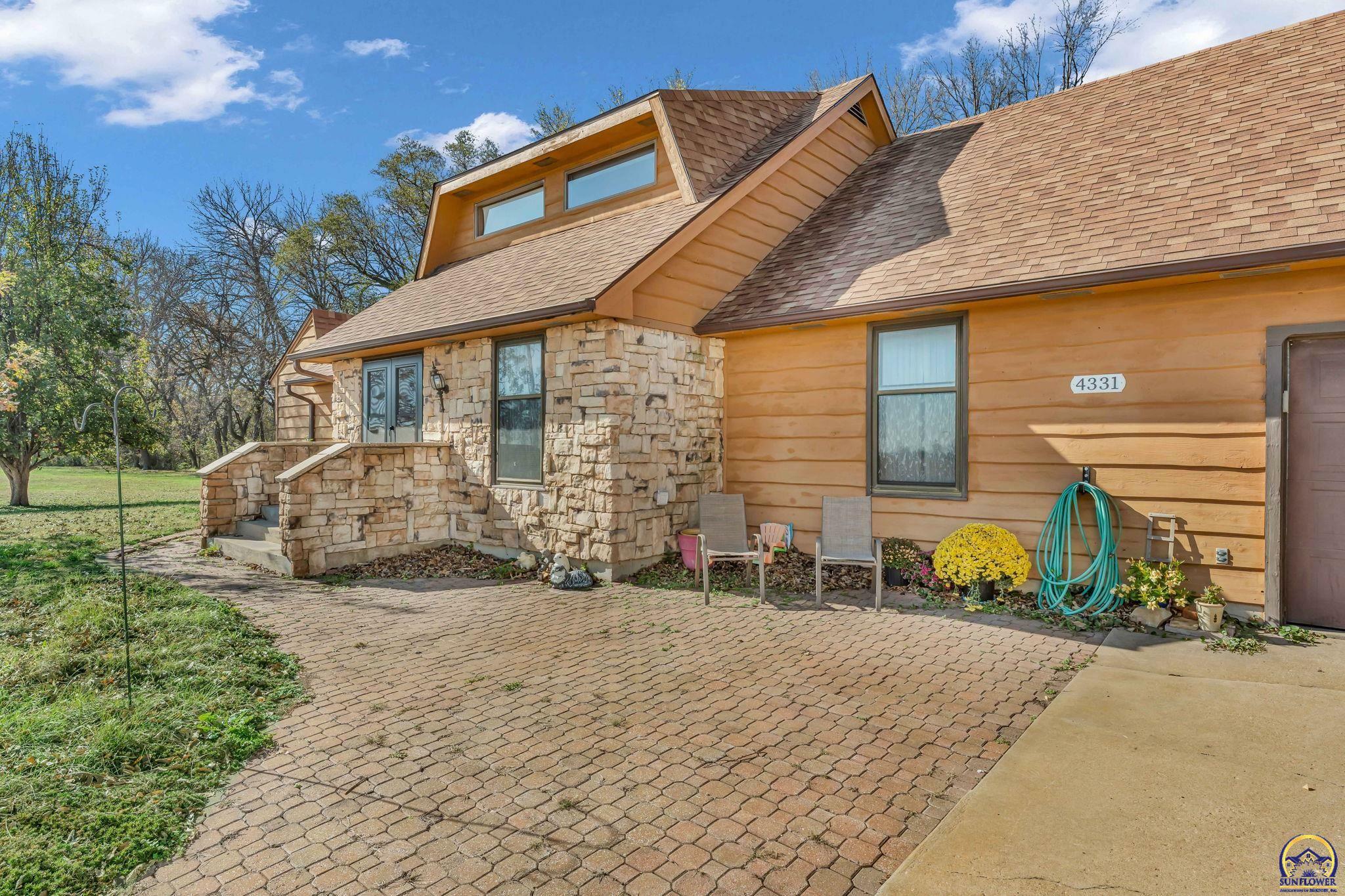 Property Photo:  4331 NW Rossville Rd  KS 66533 