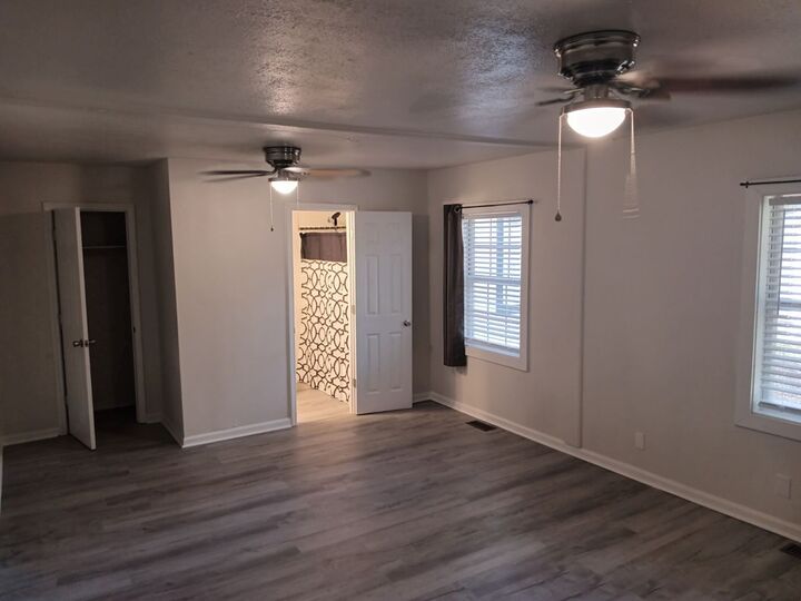 Property Photo:  1200 Robbins Street  AL 36301 