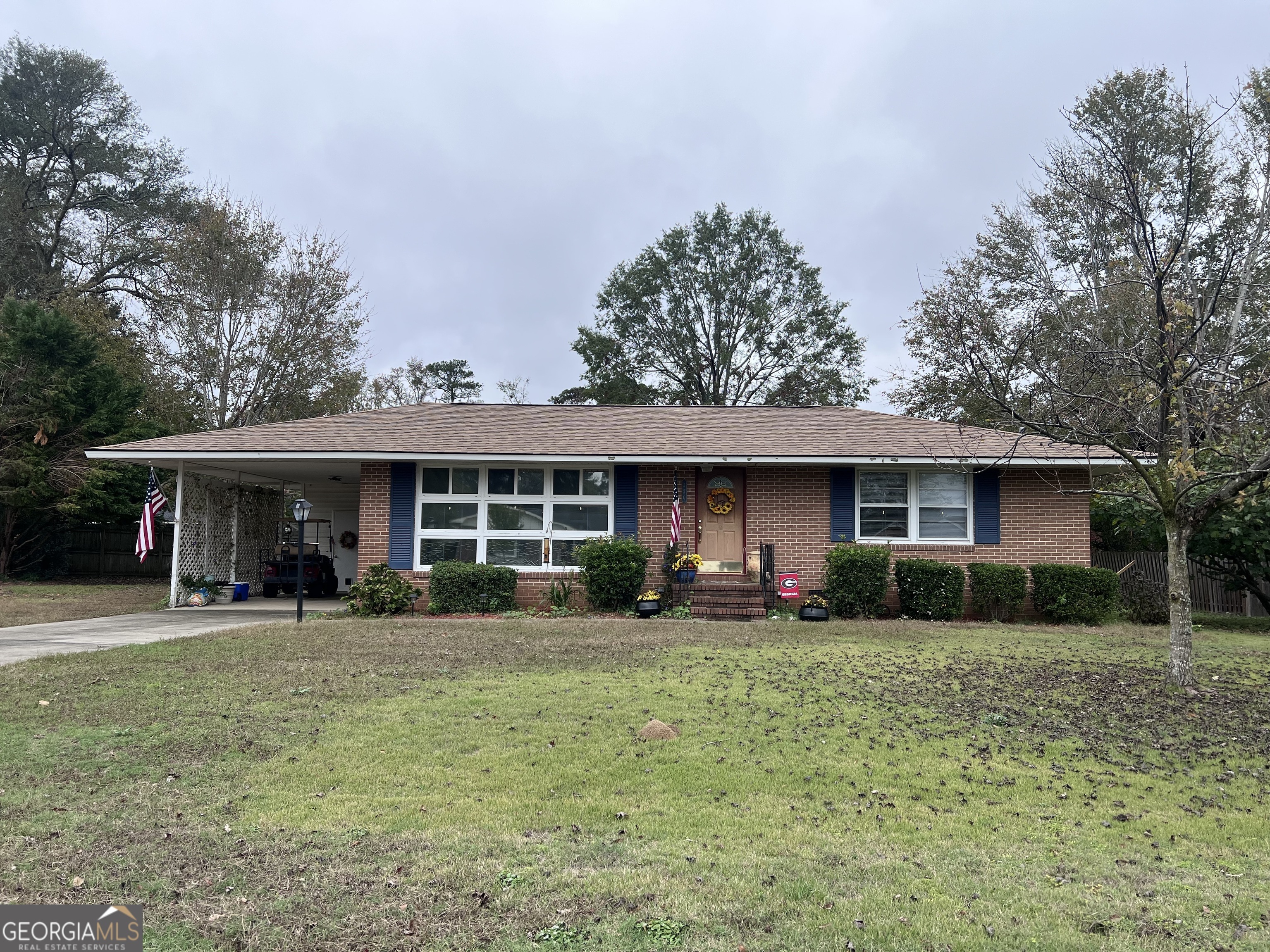 Property Photo:  320 Magnolia Drive  GA 30824 