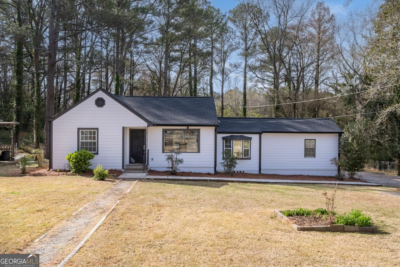 Property Photo:  1712 Venetian Drive SW  GA 30311 