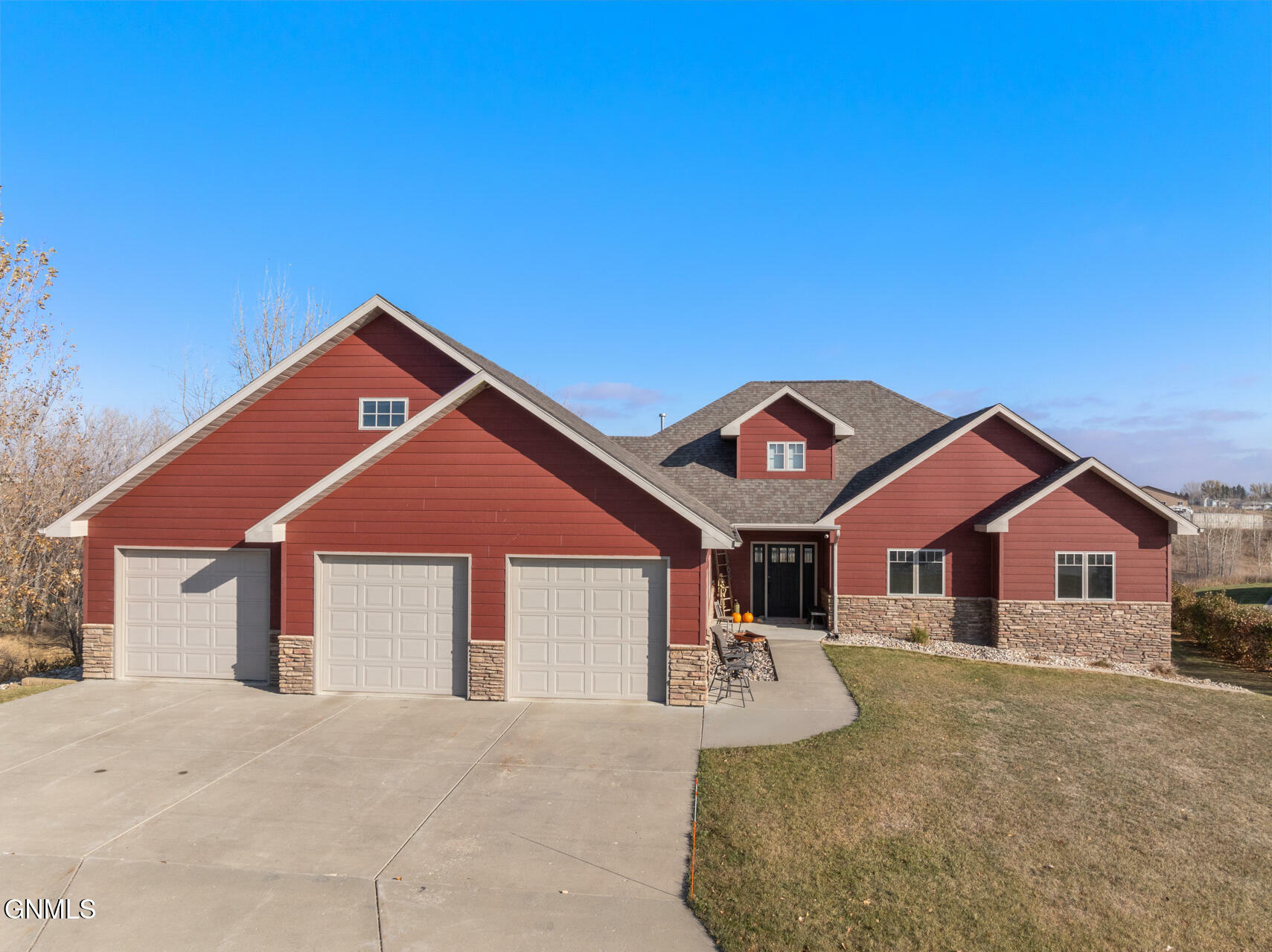 Property Photo:  3200 Highview Avenue  ND 58703 