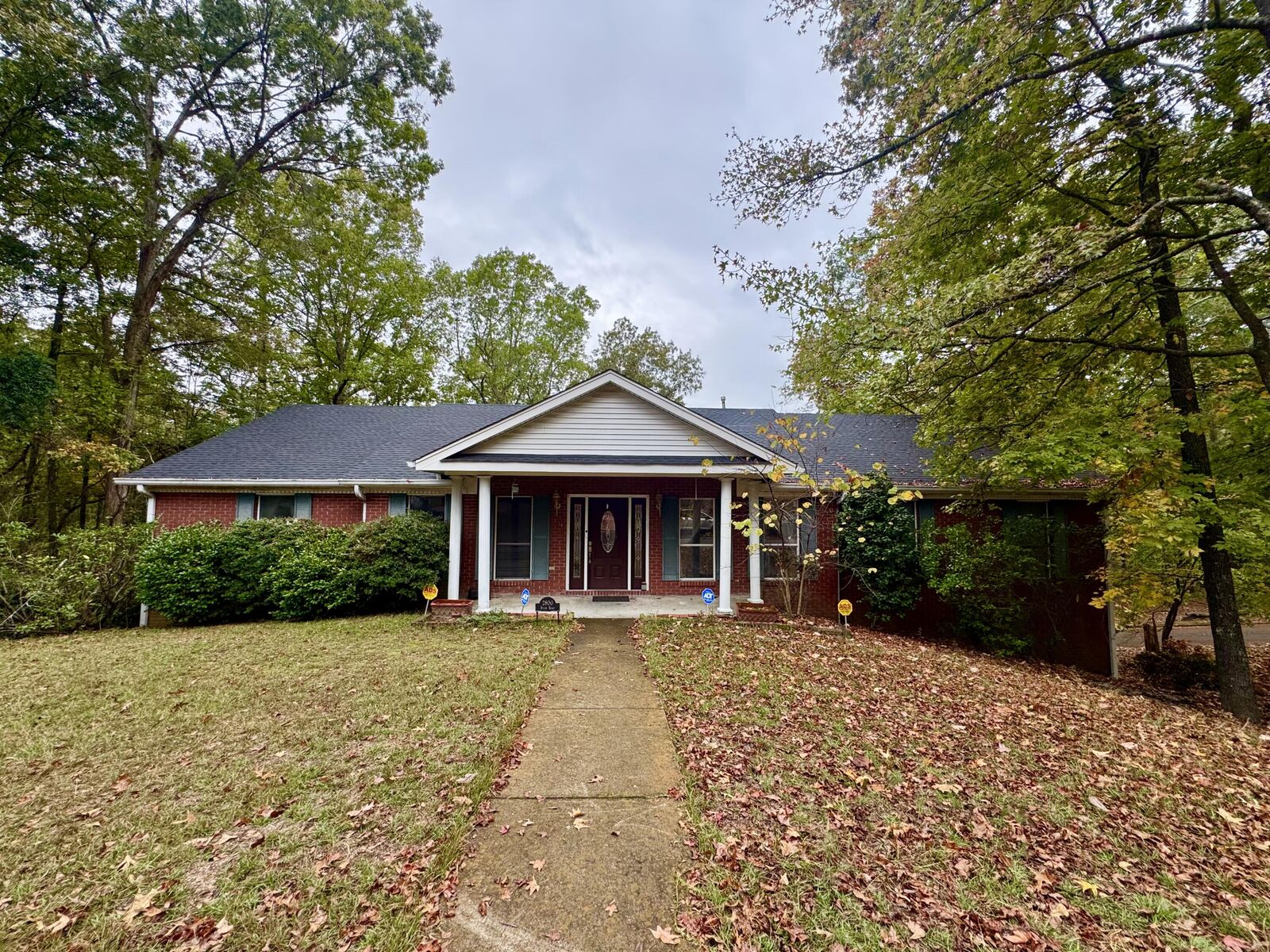 Property Photo:  2800 Niles Rd  MS 39705 